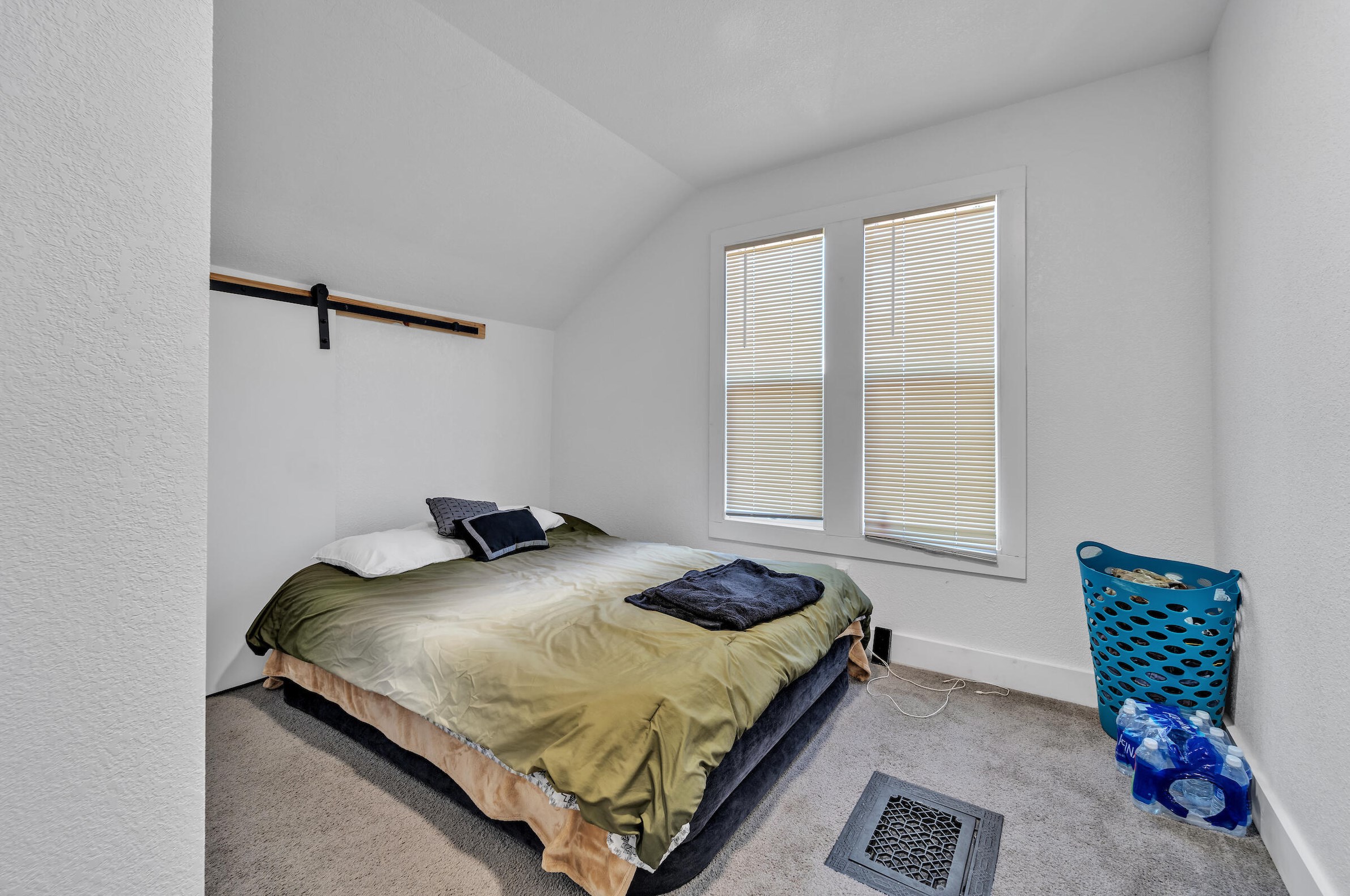 1639 79, Milwaukee WI 53219-1718 exterior