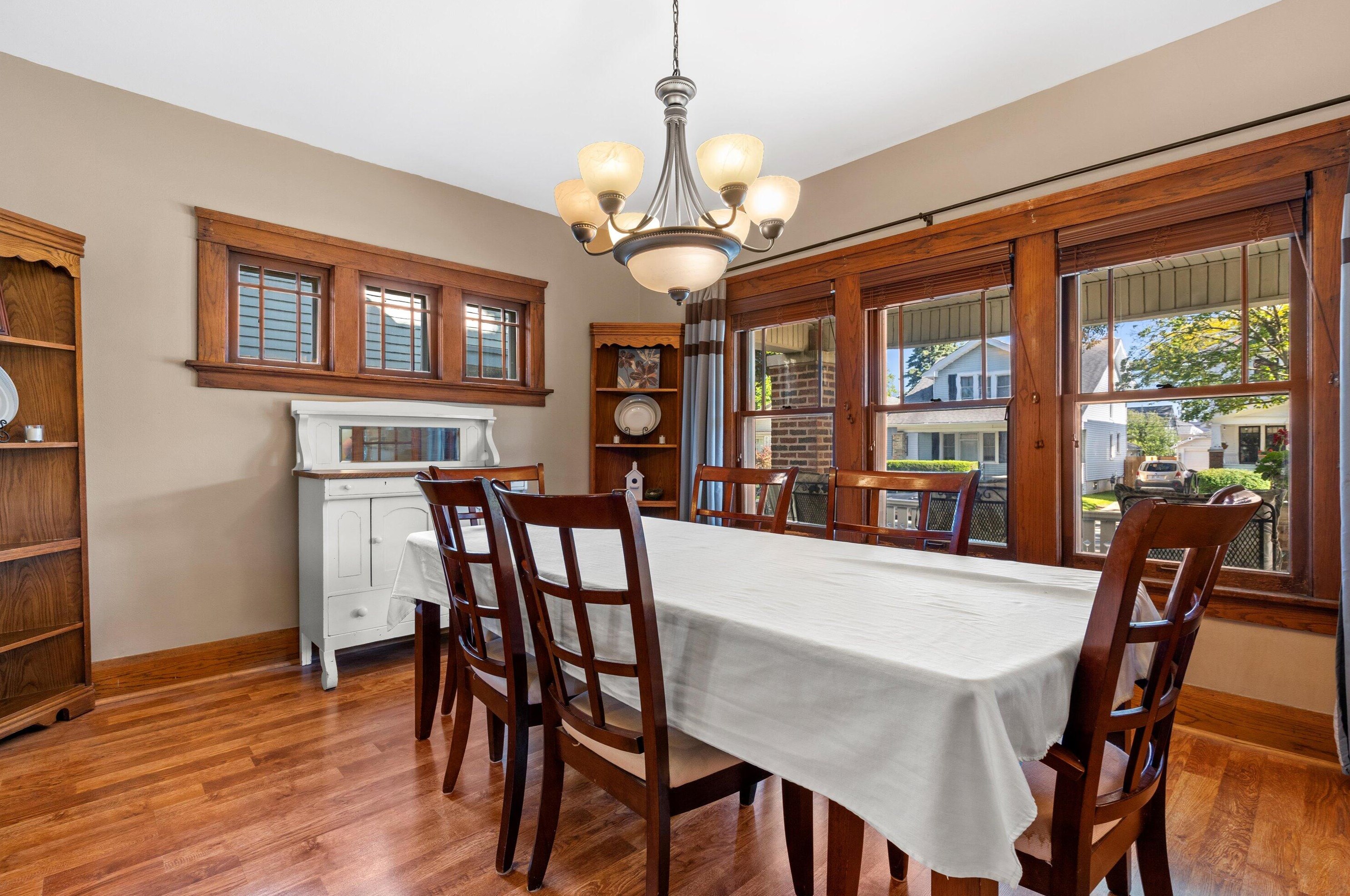 3608 Lindermann Ave, Racine, WI 53405