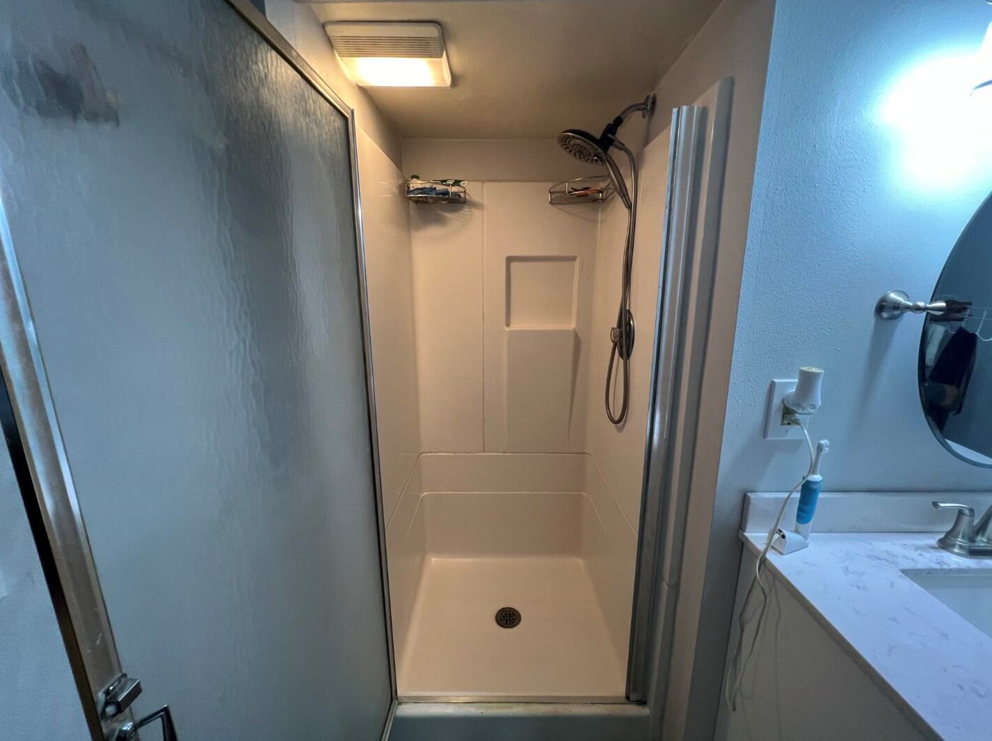 6936 90th St, Milwaukee WI  53224-4705 exterior