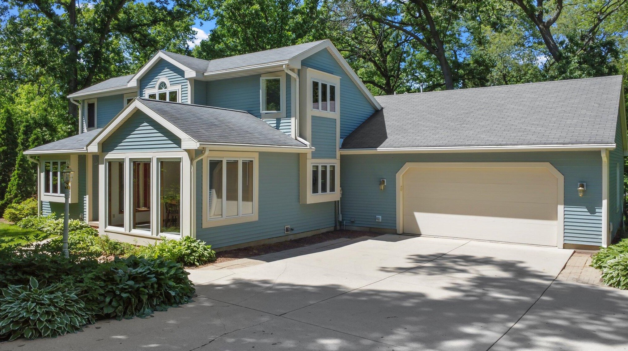 3742 Sunny Wood Dr, De Forest, WI 53532
