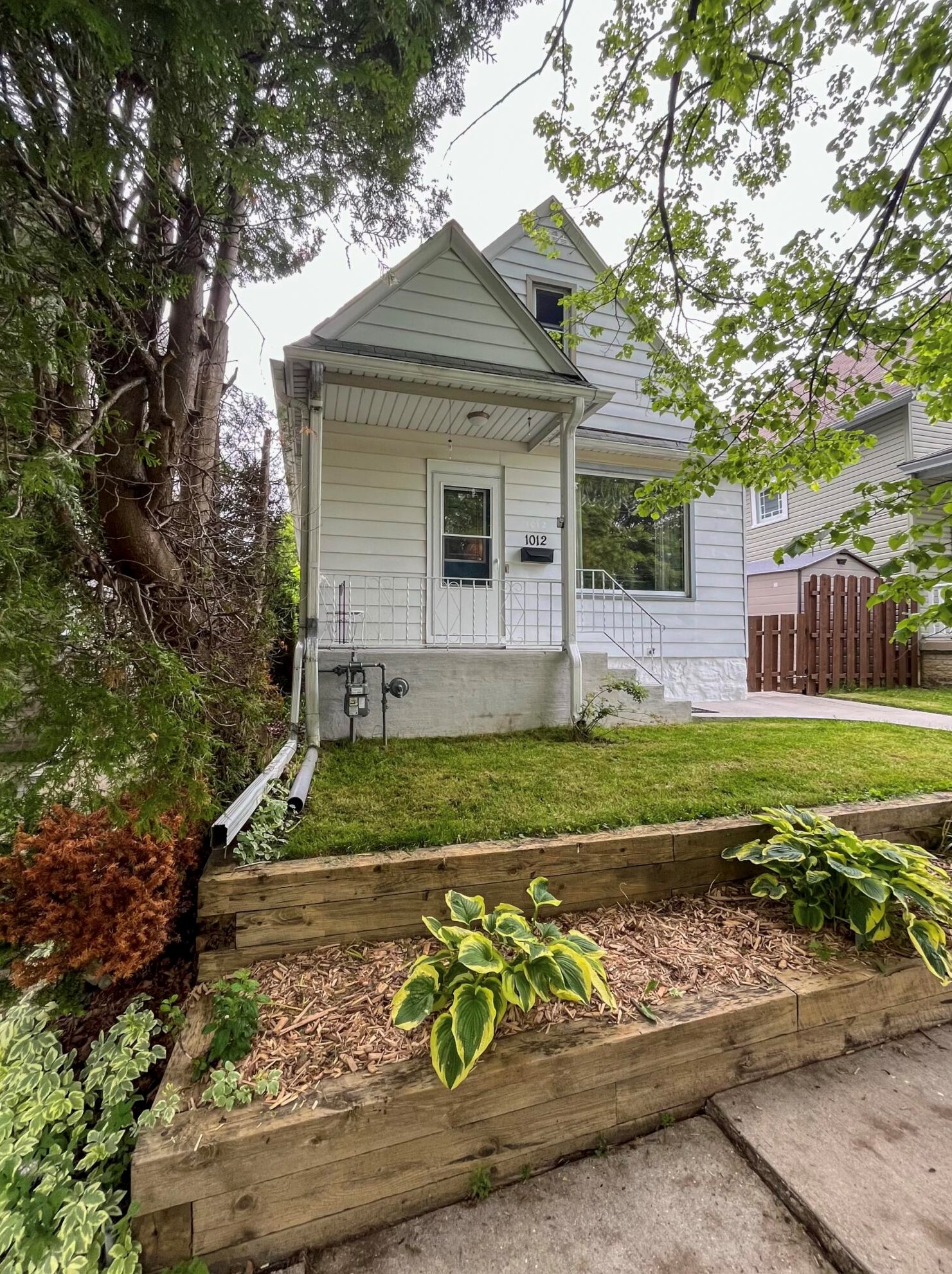 1012 Oak St, South Milwaukee, WI 53172