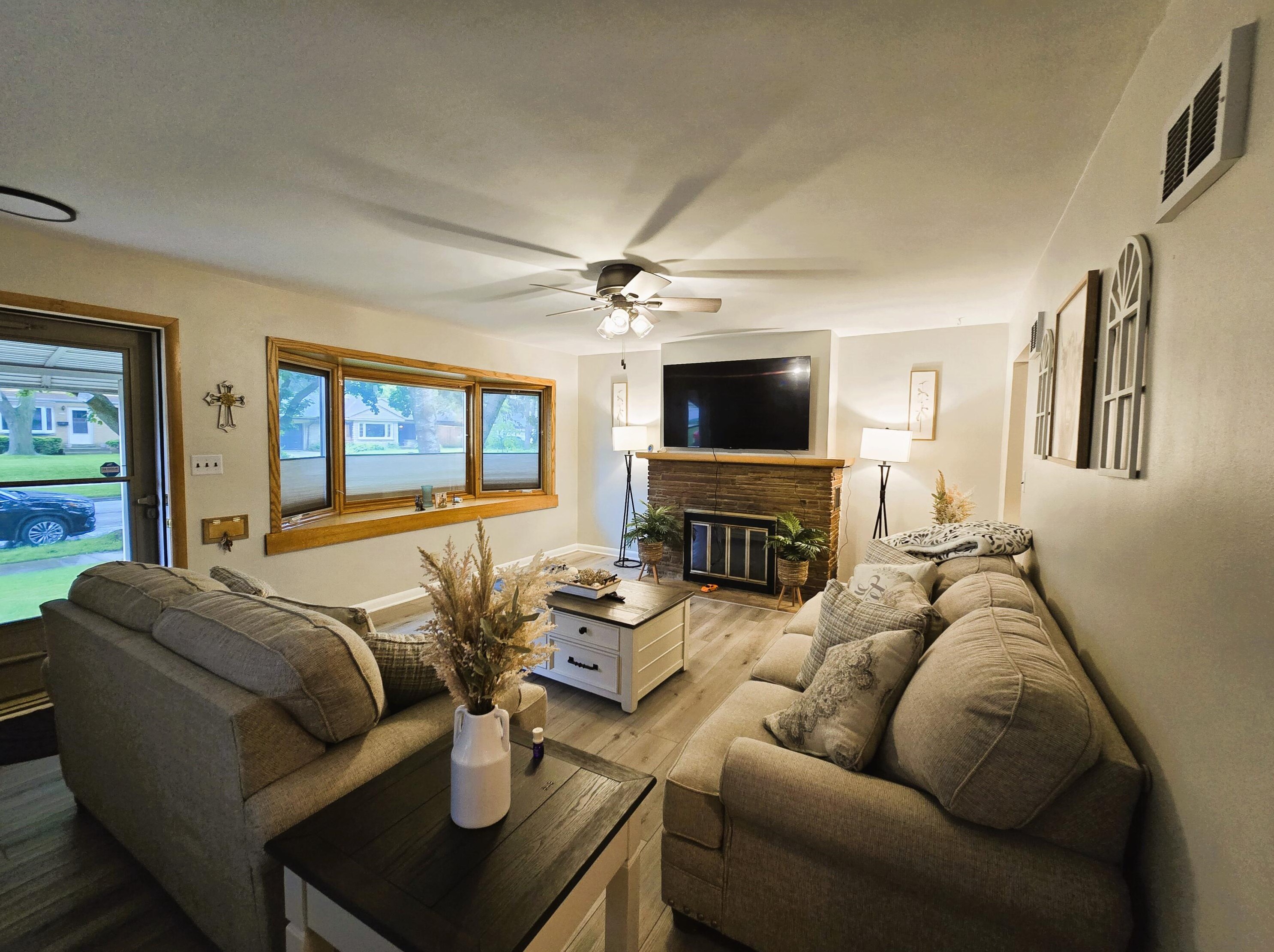 3538 82nd St, Milwaukee WI  53220-1024 exterior