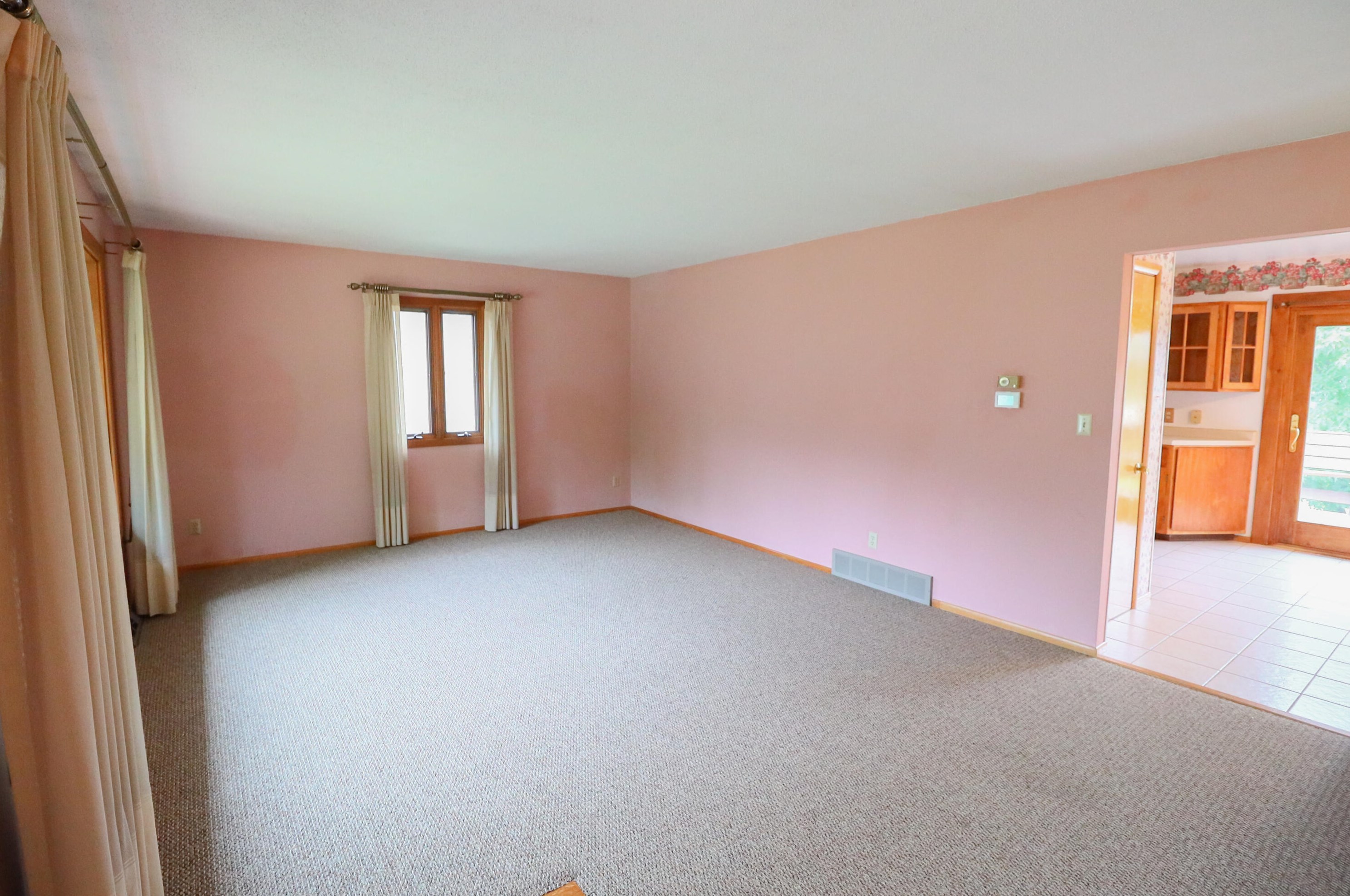 4212 Riverview Dr, La Crosse, WI 54601