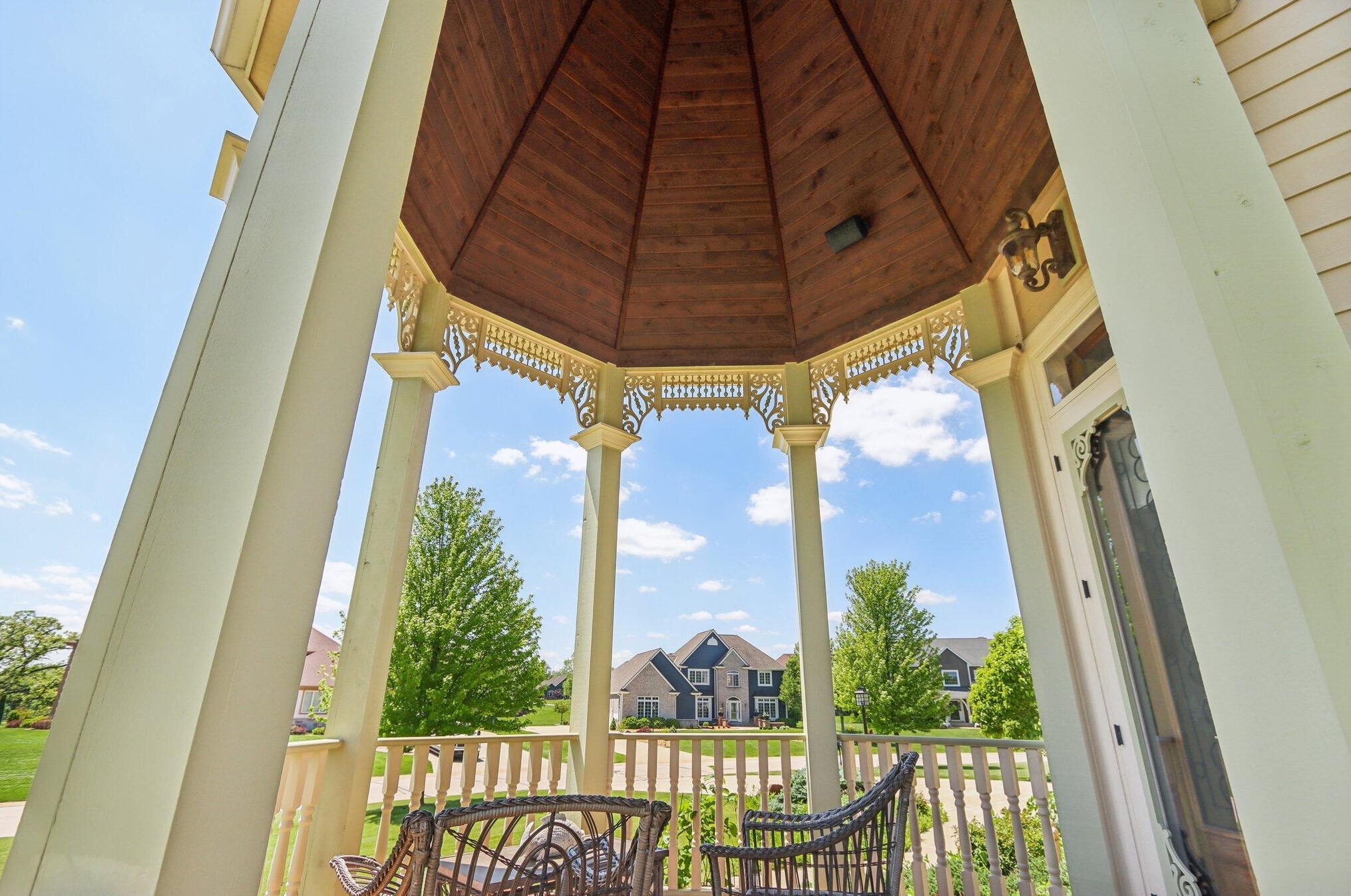 6170 Rosetree Pass, Waukesha, WI 53151-8345