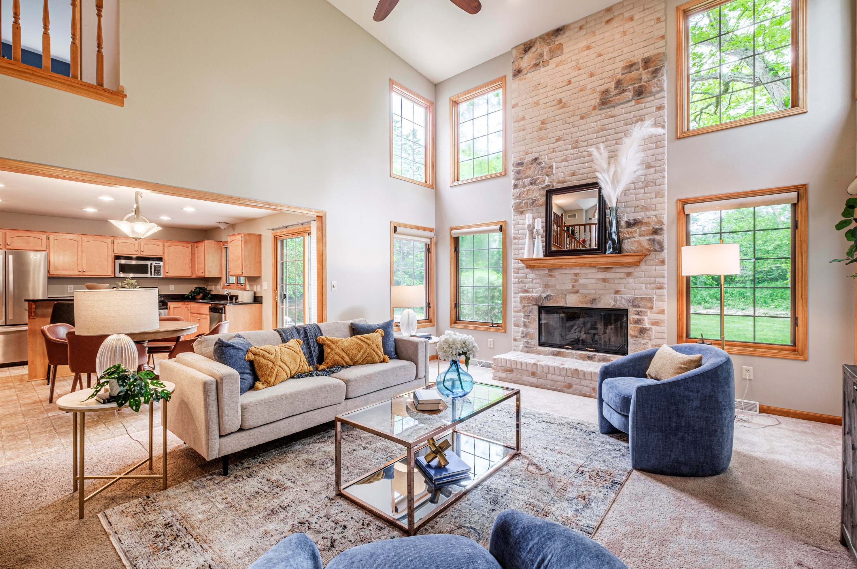 10562 N Cedarburg Rd, Thiensville, WI 53092