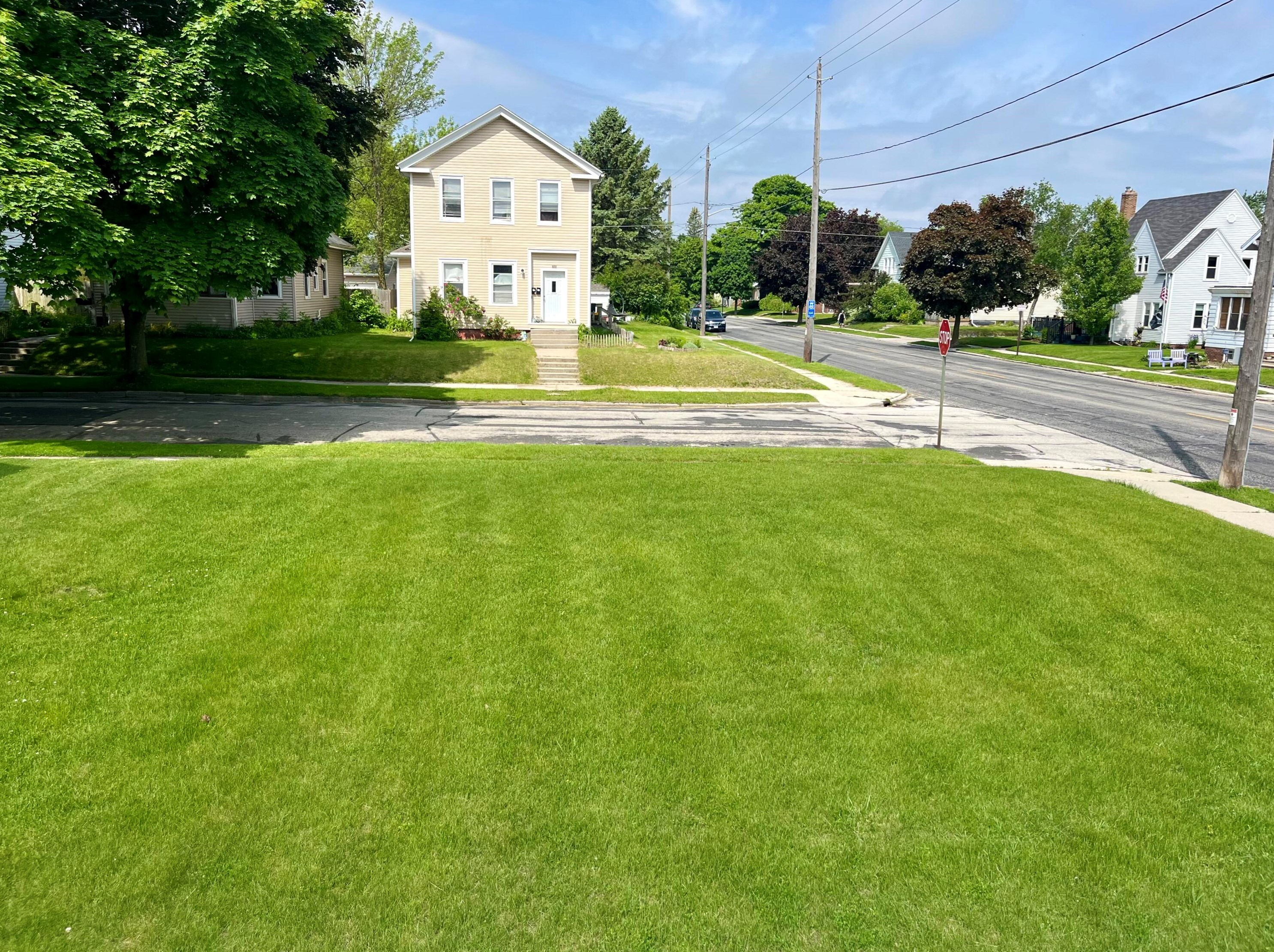 1315 New York Ave, Manitowoc WI  54220-3244 exterior