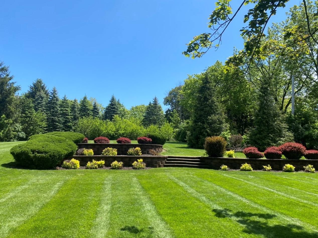 11318 Glenwood Dr, Thiensville, WI 53097-3112