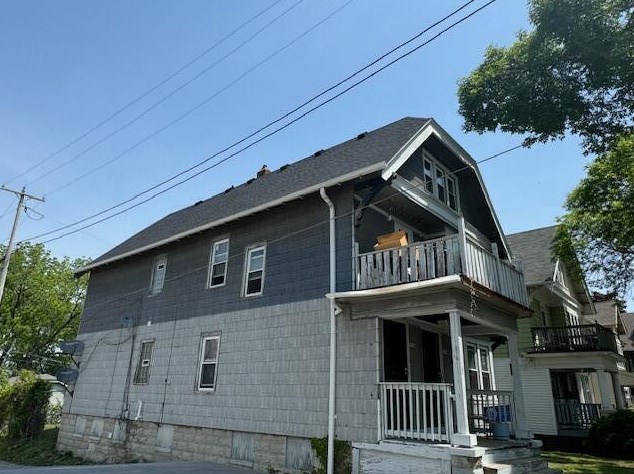 1966 Vienna Ave, Milwaukee, WI 53206-1912