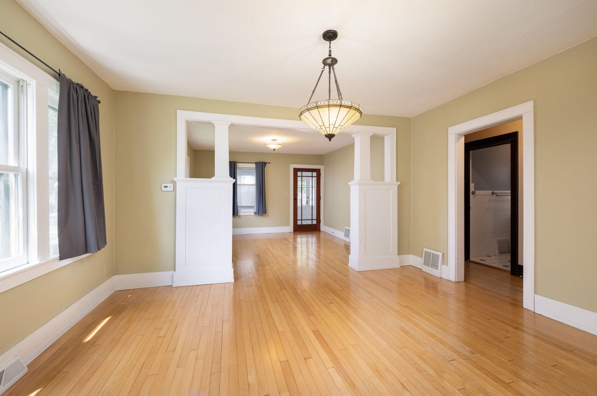 355 21st St, La Crosse WI  54601-5083 exterior