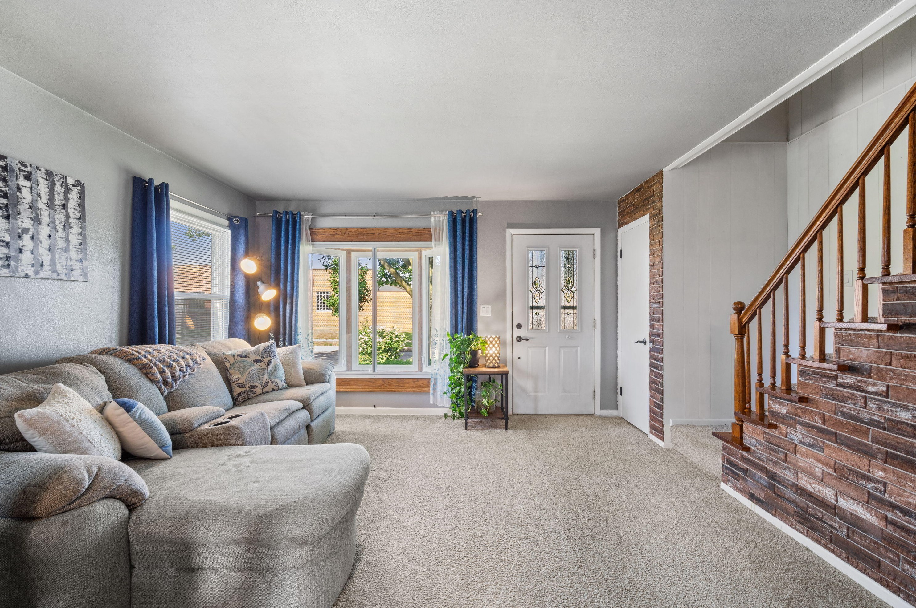 3410 Brust Ave, Milwaukee, WI 53207-3525