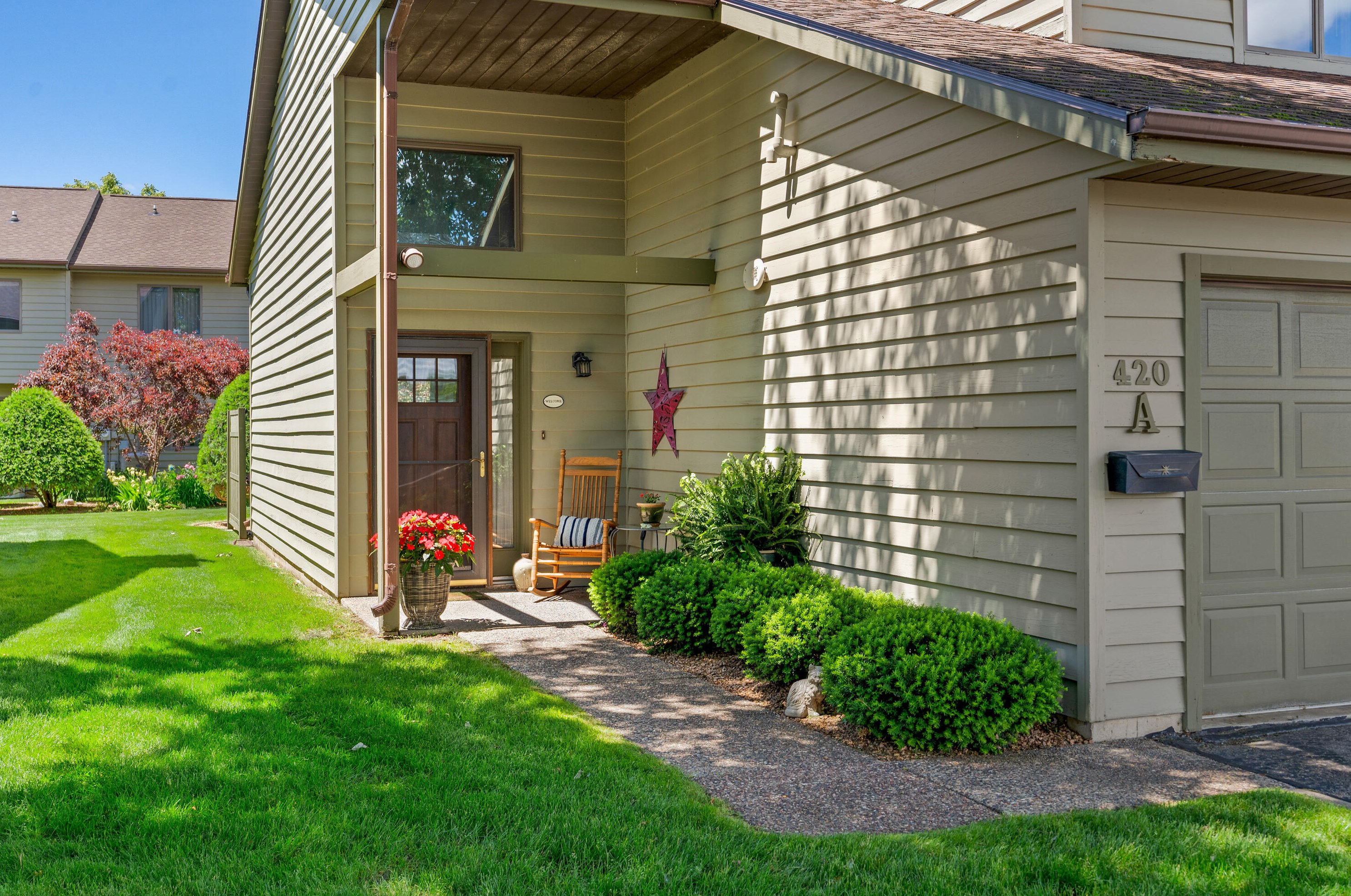 420 Gillette St, La Crosse, WI 54603-2208
