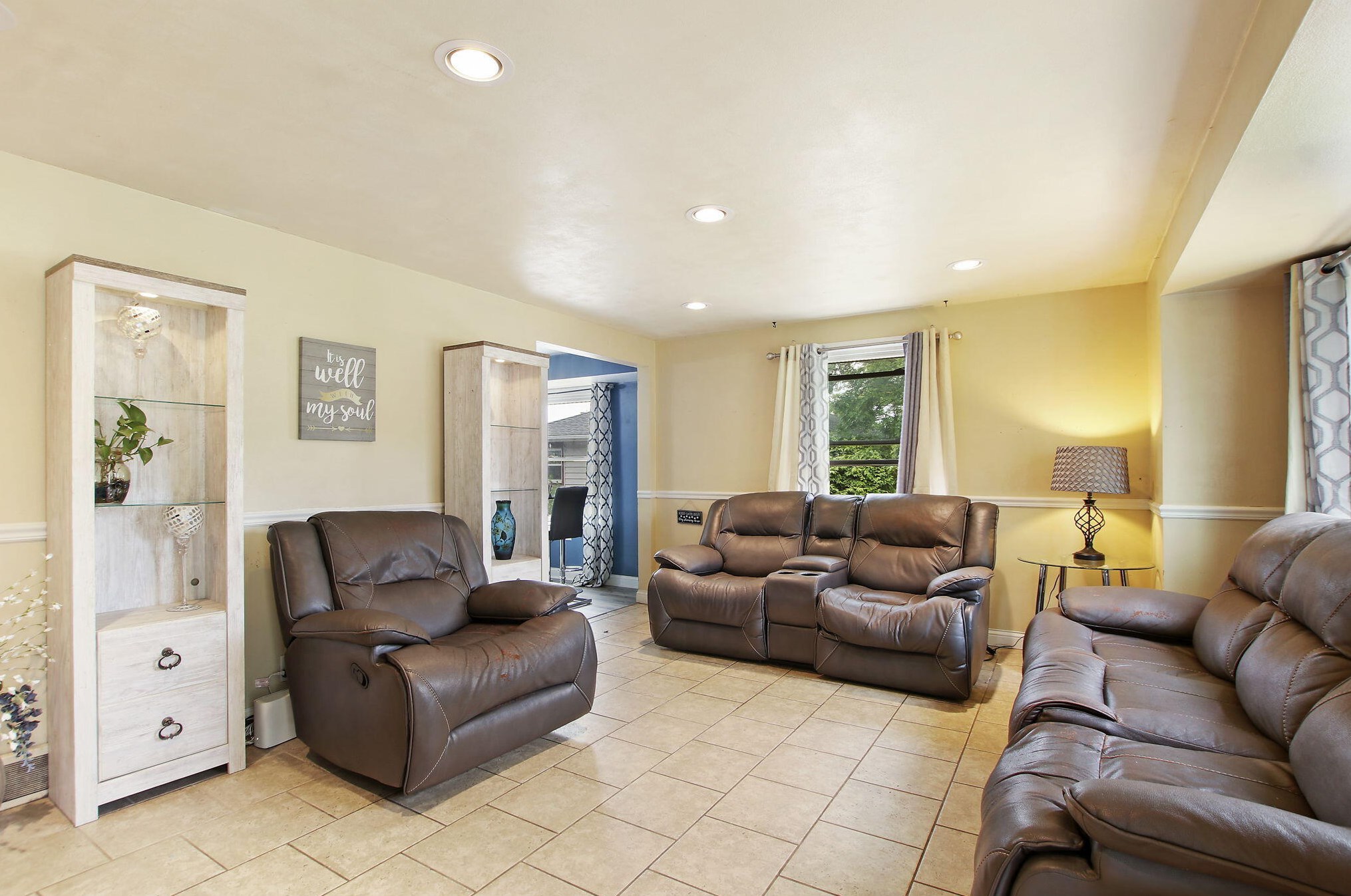 5621 47th Ave, Kenosha, WI 53144