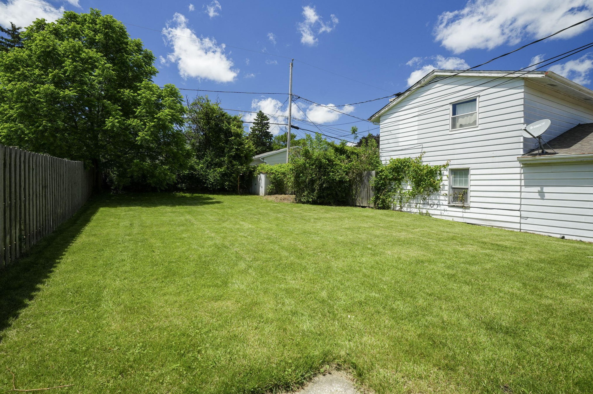 1424 Oregon St, Racine WI  53405-3152 exterior