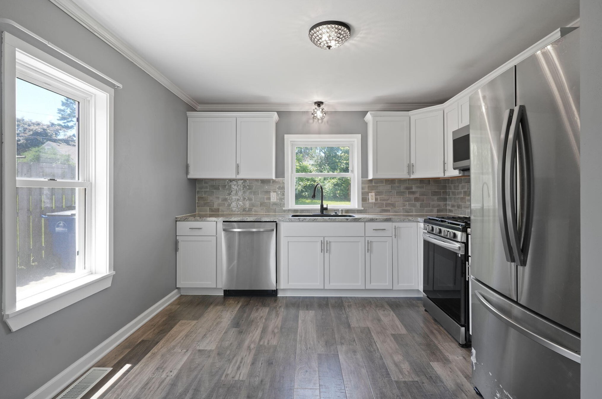 1424 Oregon St, Racine WI  53405-3152 exterior