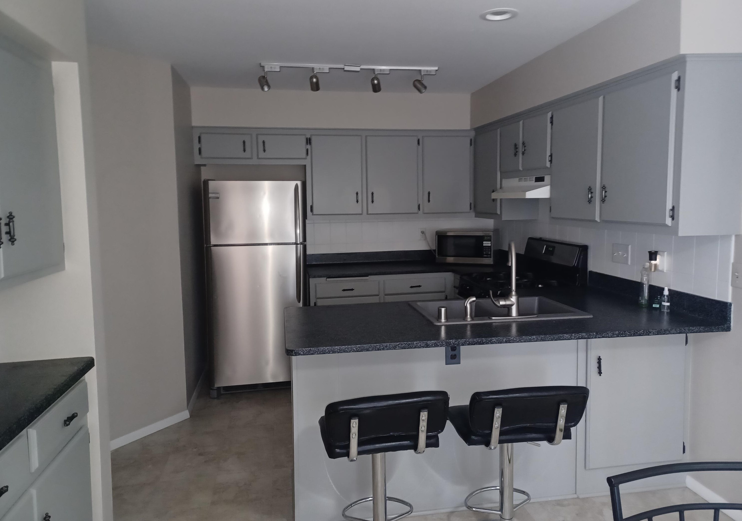 14073 W Tiffany Pl, Waukesha, WI 53151