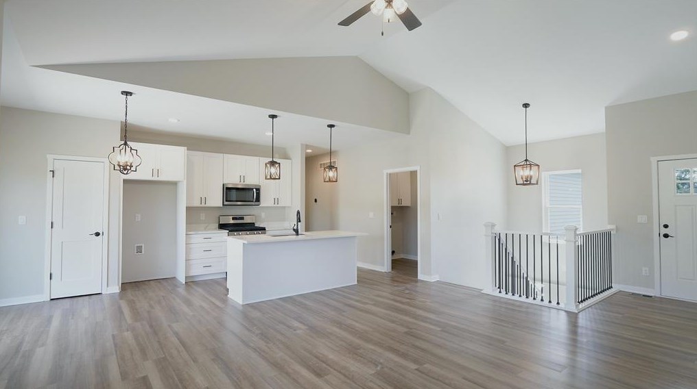 414 Valley Dr, Theresa, WI 53091-9638