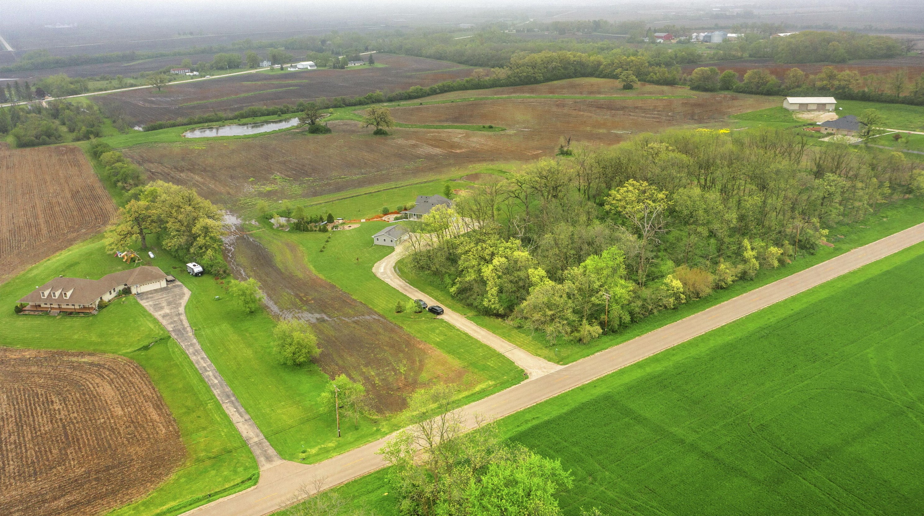 15714 Braun Rd, Sturtevant WI 53177-9433 exterior