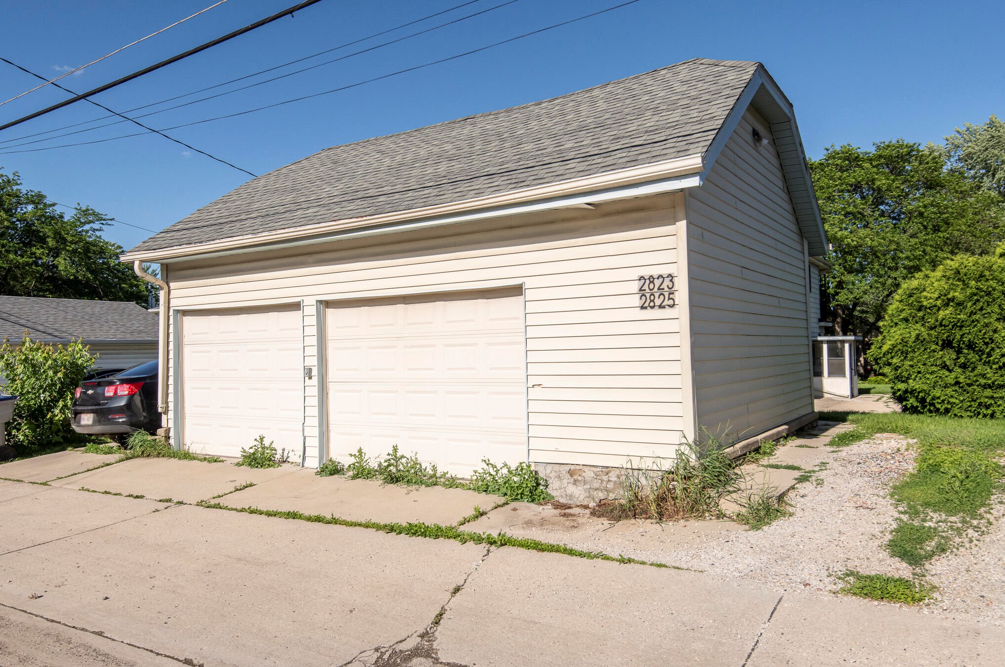 2825 48th St, Milwaukee WI  53210-1755 exterior