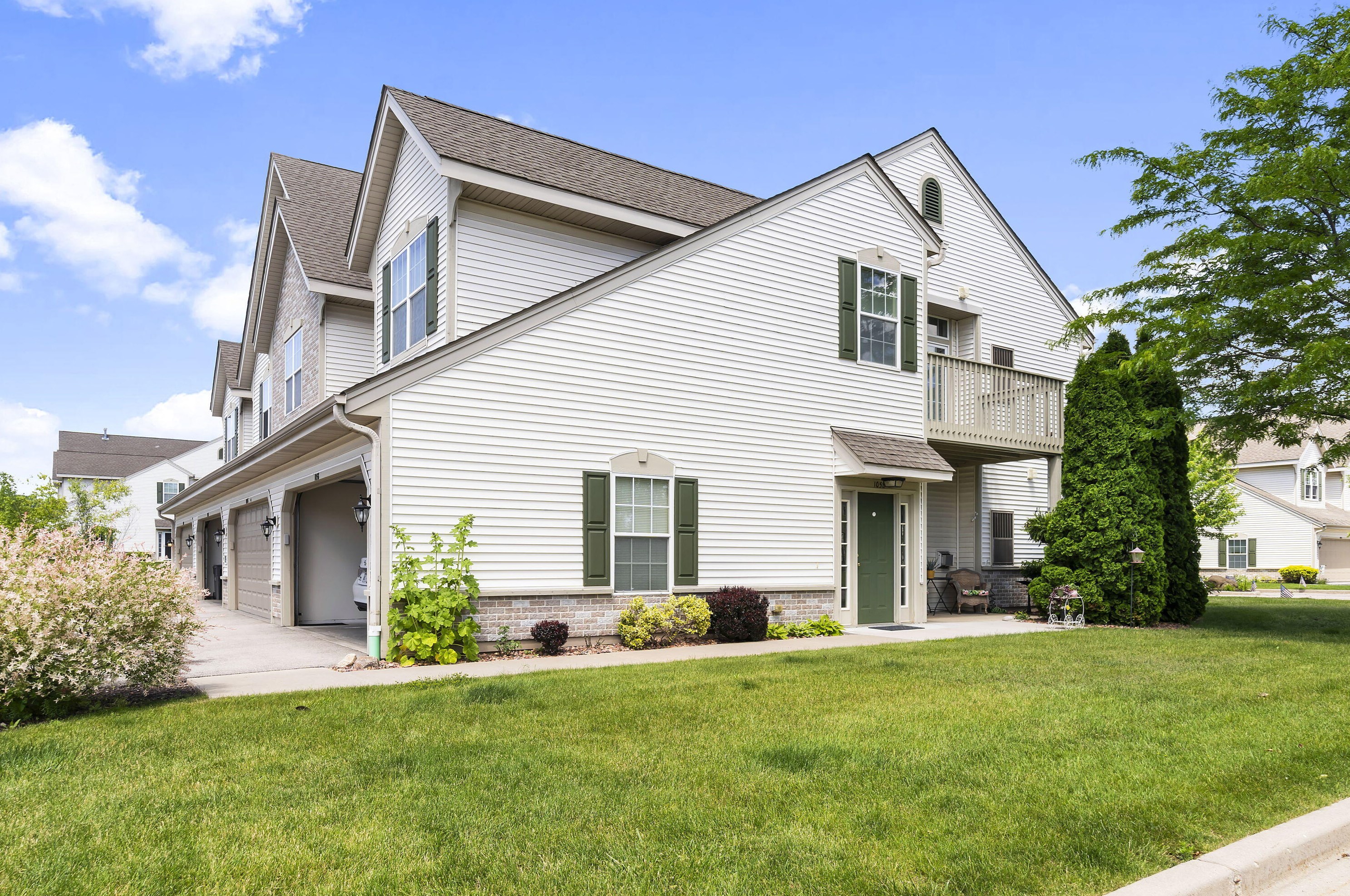 1056 Stratford Ct, Racine, WI 53406-7002