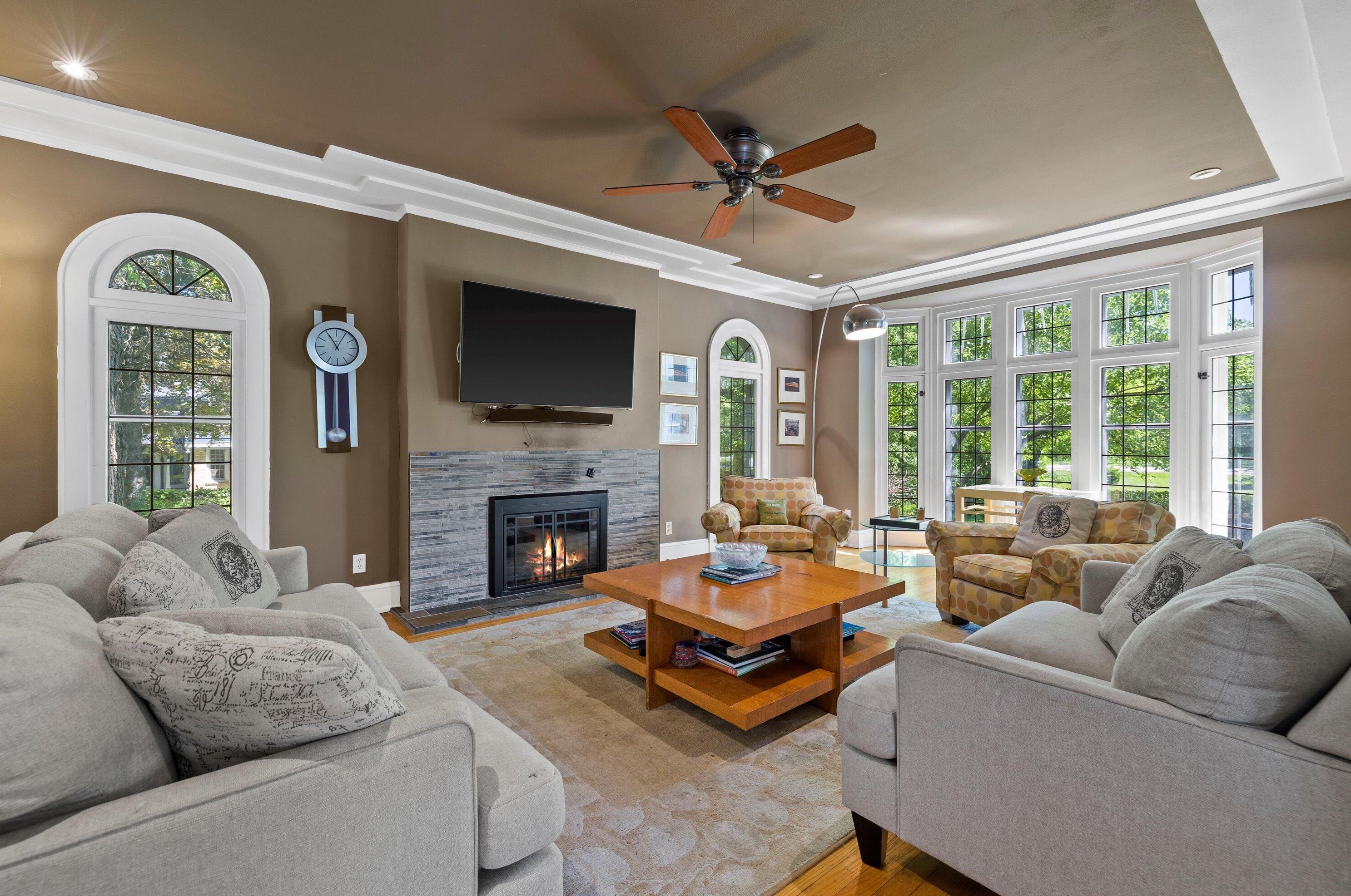 7953 Range Line Rd, Milwaukee WI  53217-2044 exterior