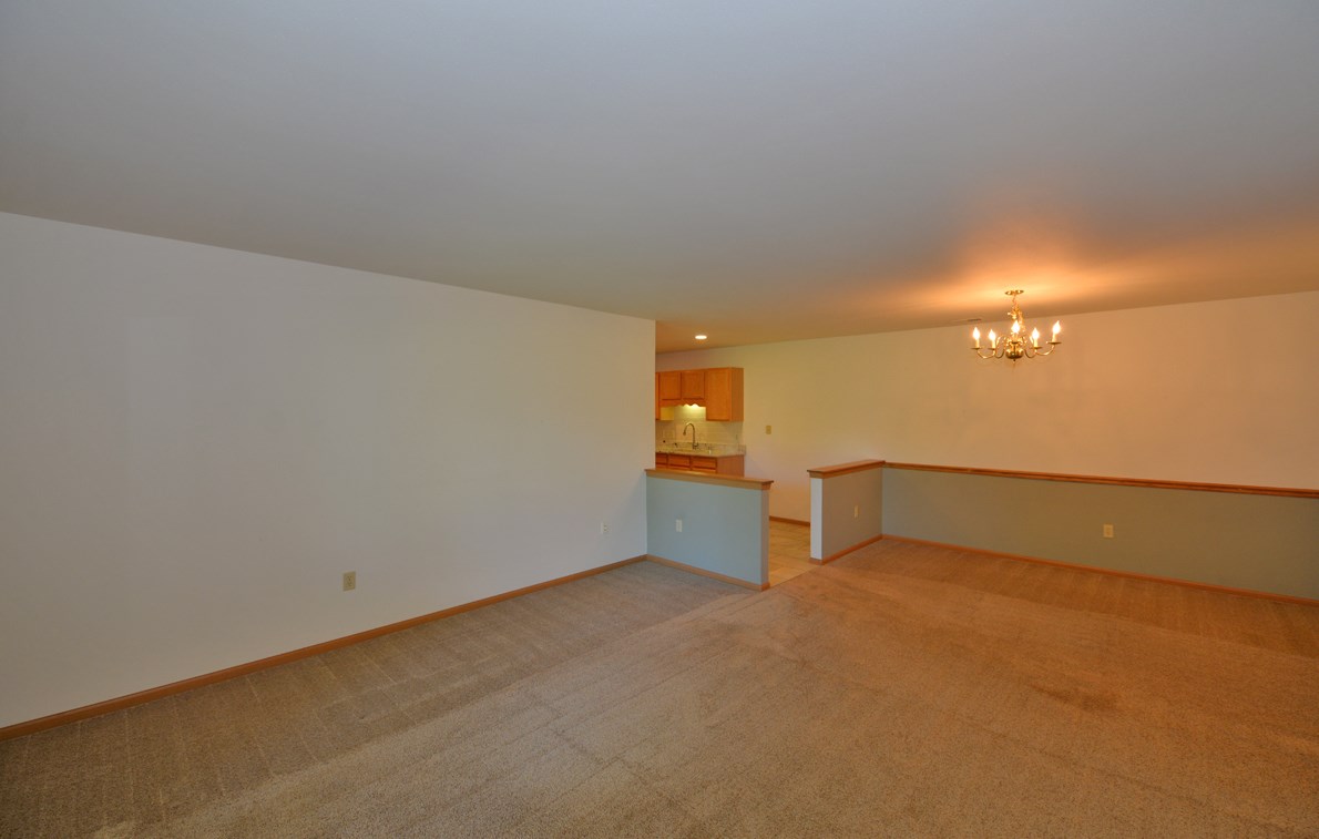 1117 Sunnyslope Dr, Racine, WI 53406-6360