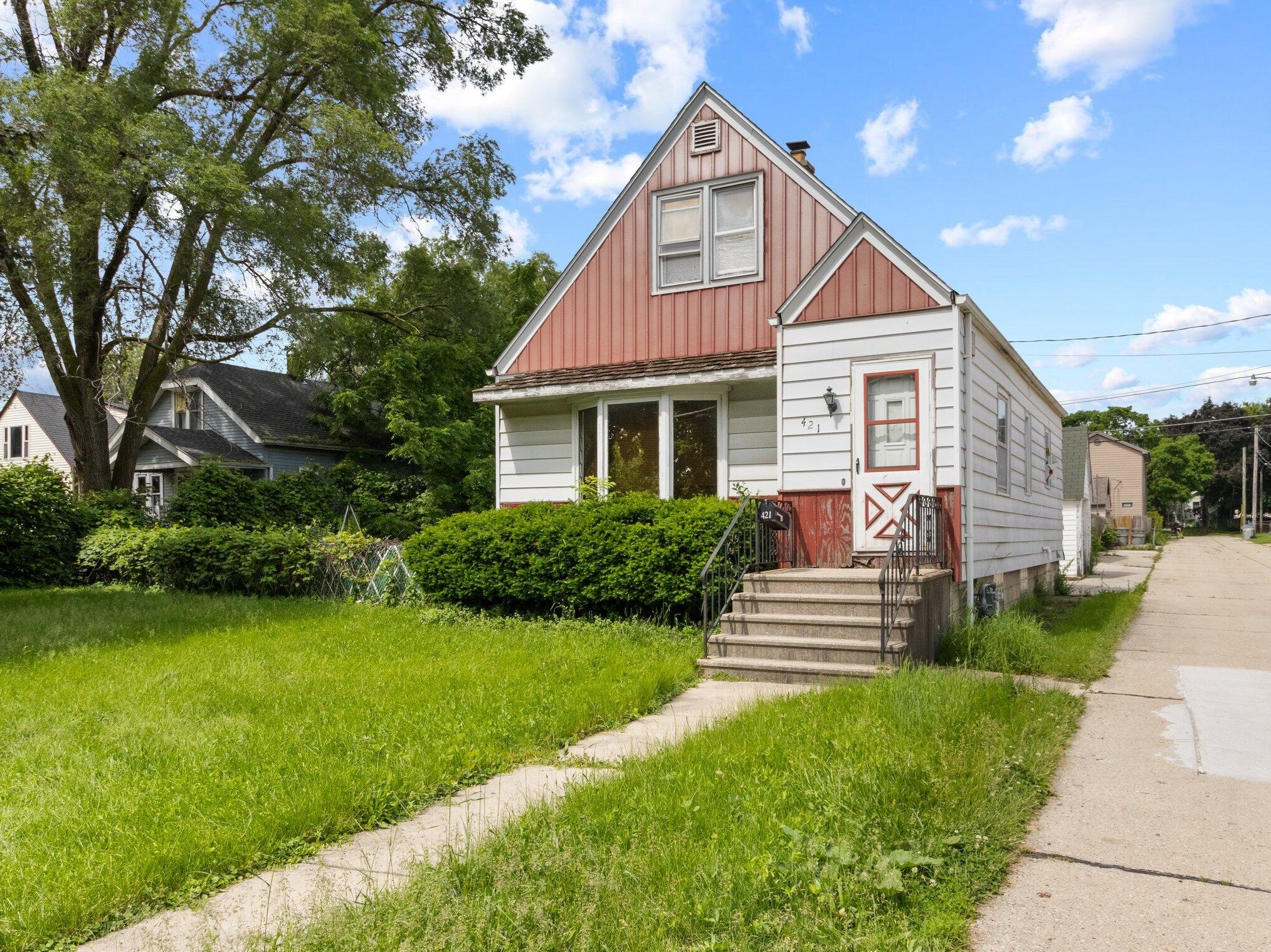 421 S 71st St, Milwaukee, WI 53214