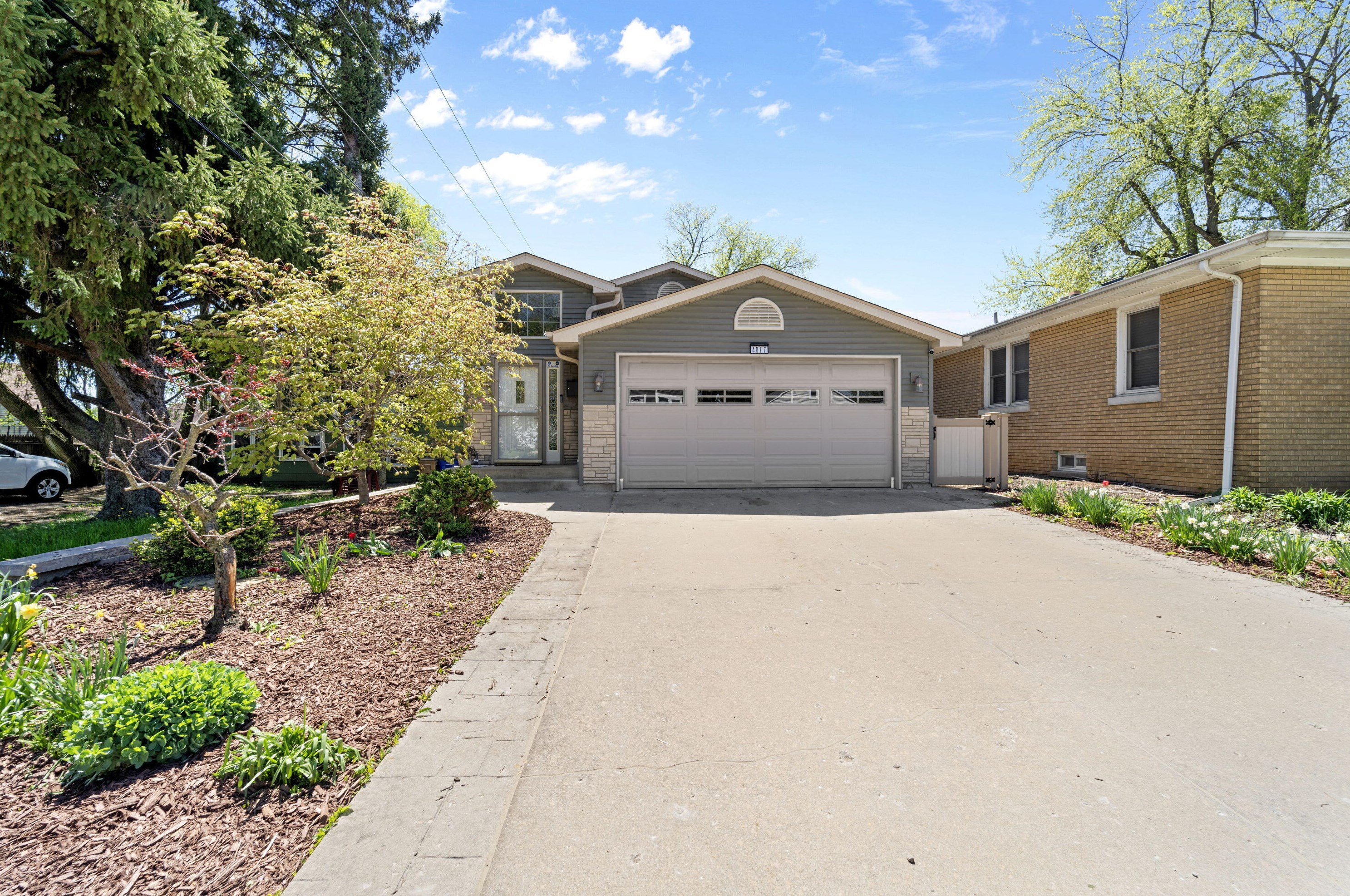 4017 55th St, Kenosha, WI 53144