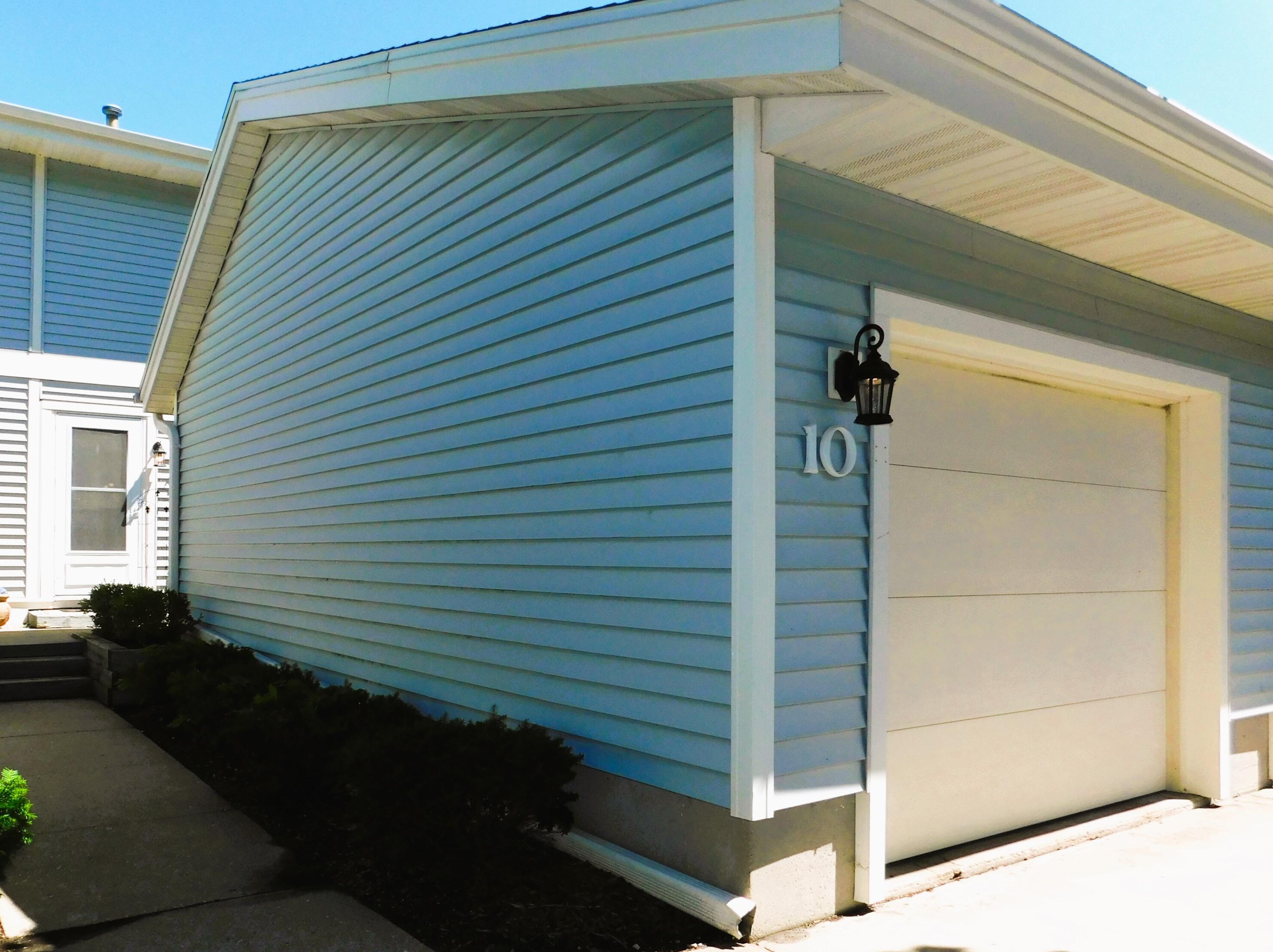 830 S 2nd St #10, Delavan, WI 53115