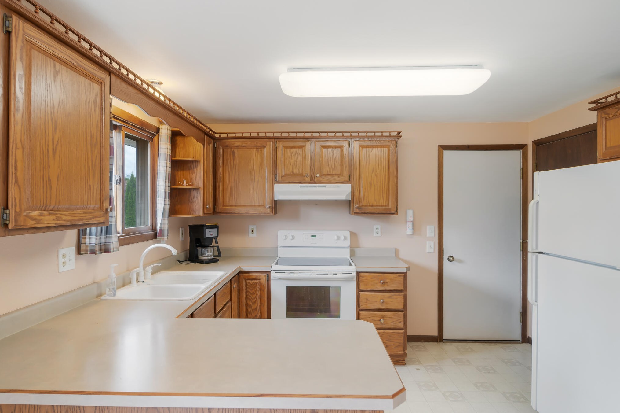 1321 Trimborn Ave, New Holstein, WI 53061