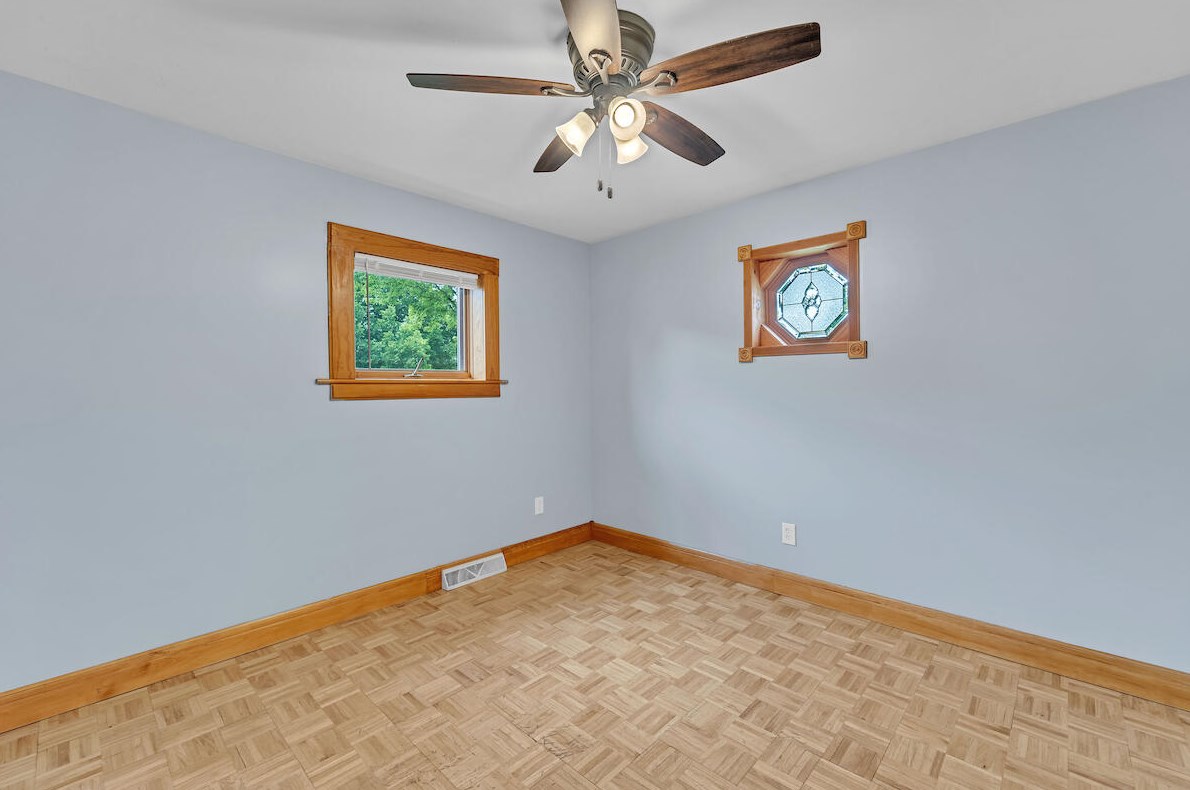 3323 79th St, Kenosha, WI 53142