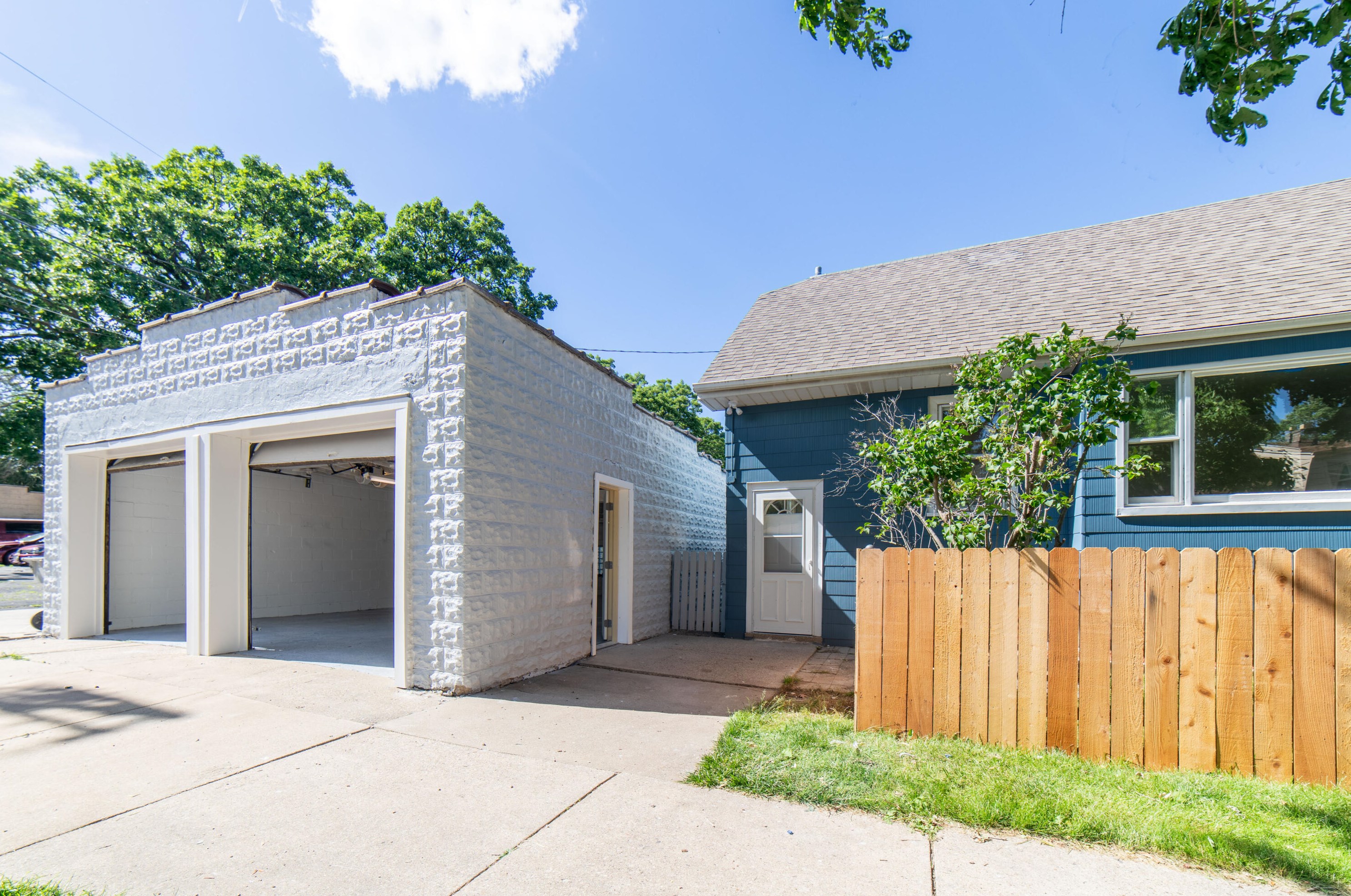 535 63, Milwaukee WI 53220-3005 exterior