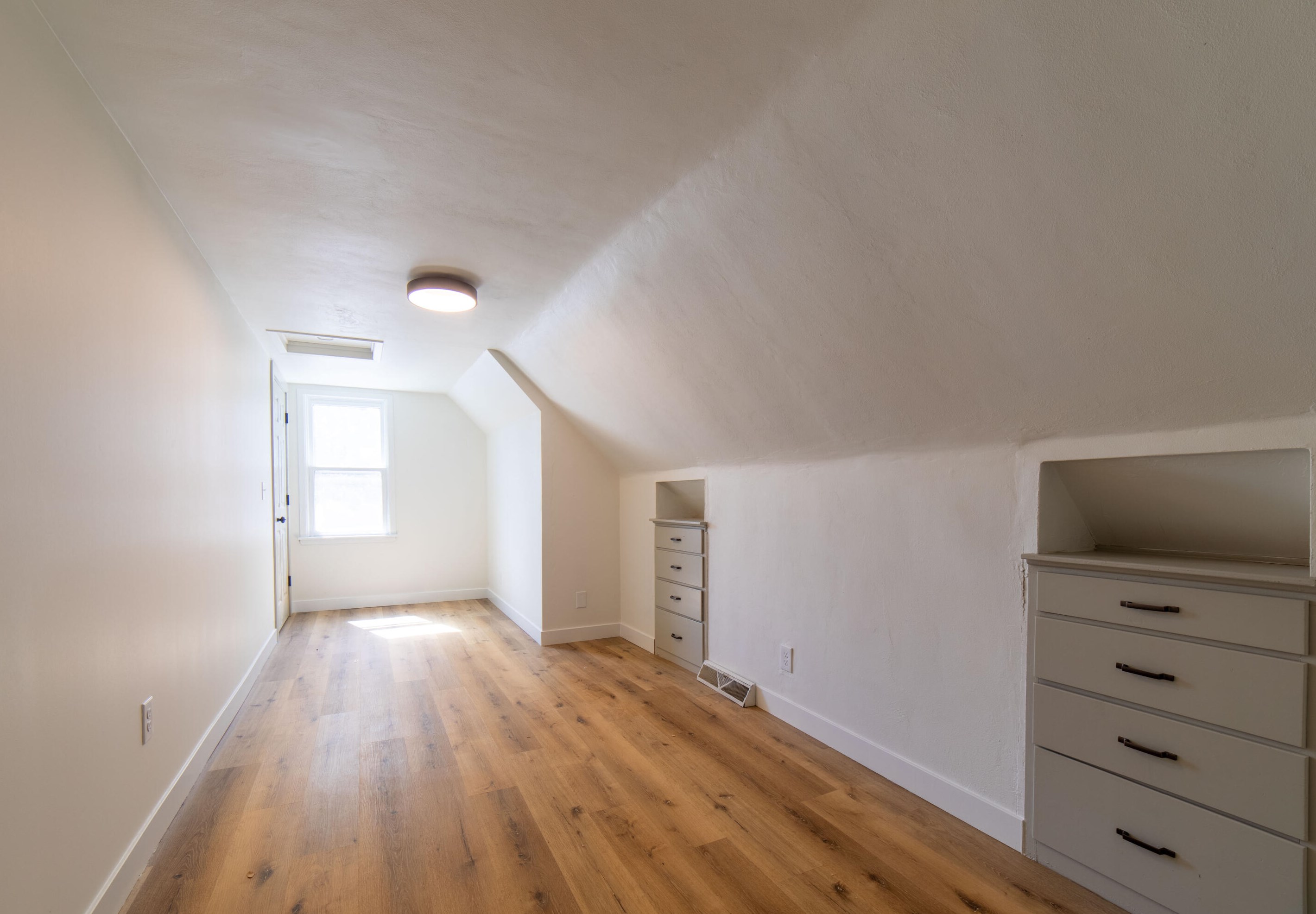 535 63, Milwaukee WI 53220-3005 exterior