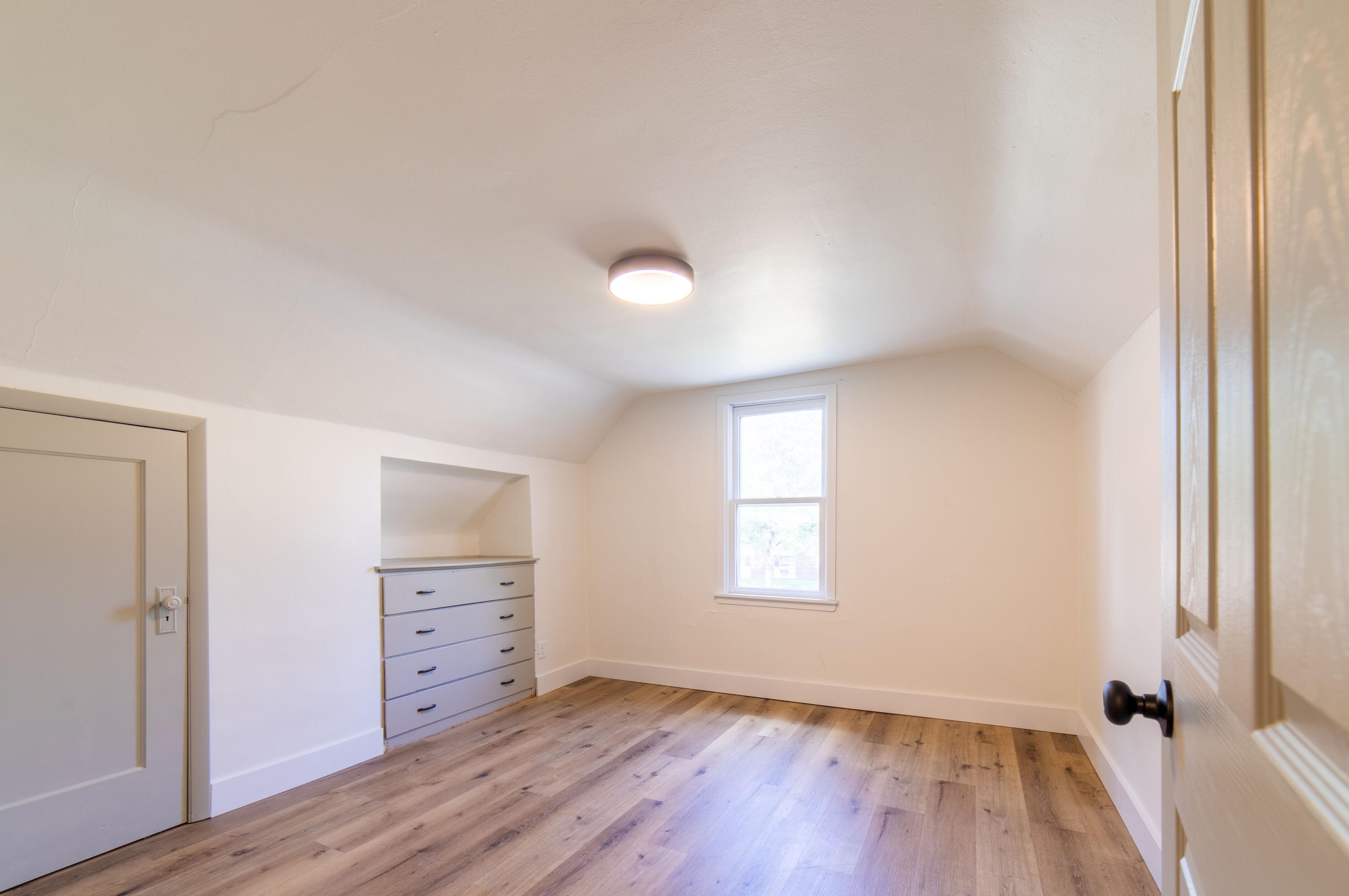 535 63, Milwaukee WI 53220-3005 exterior