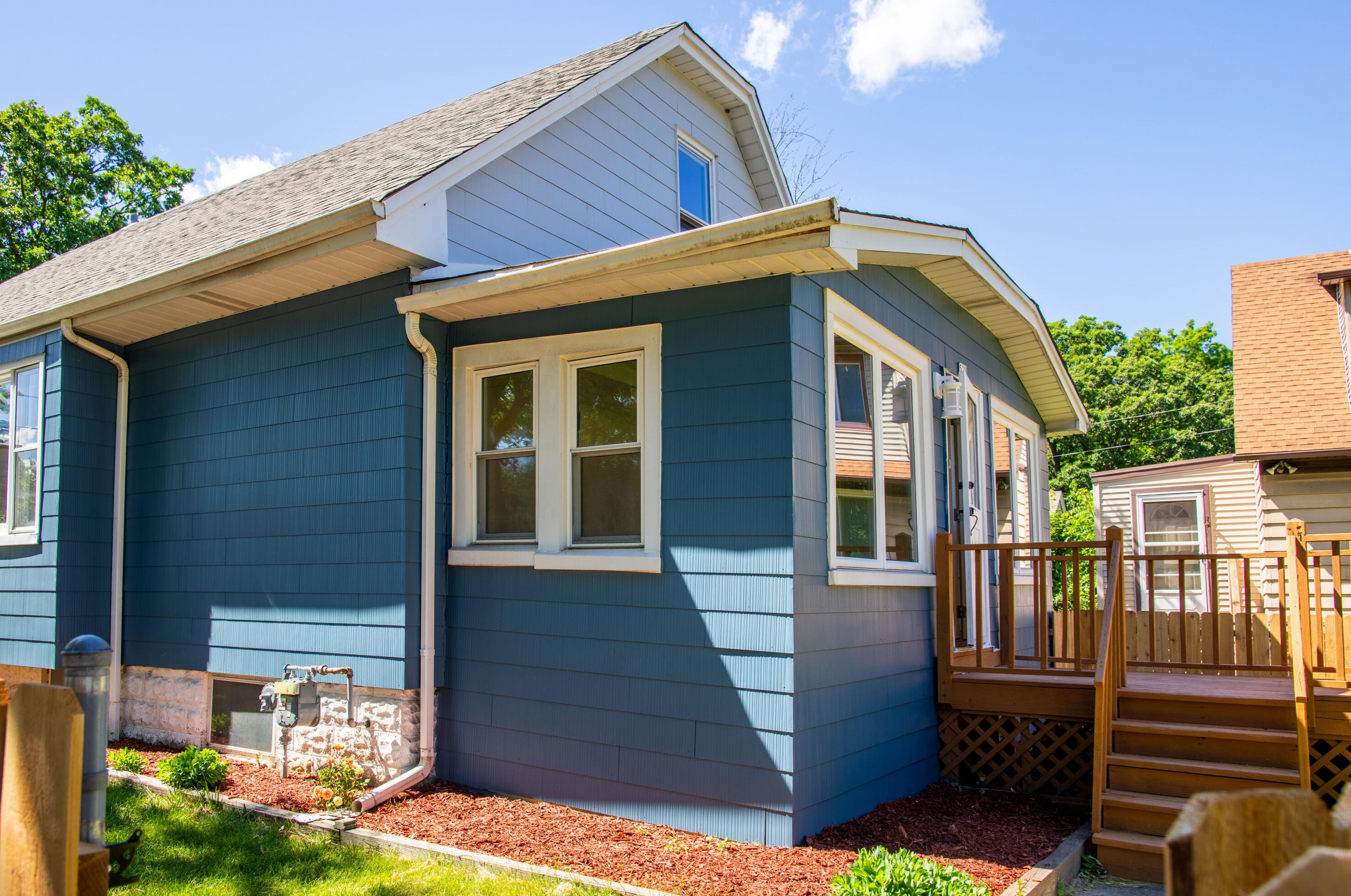 535 63, Milwaukee WI 53220-3005 exterior