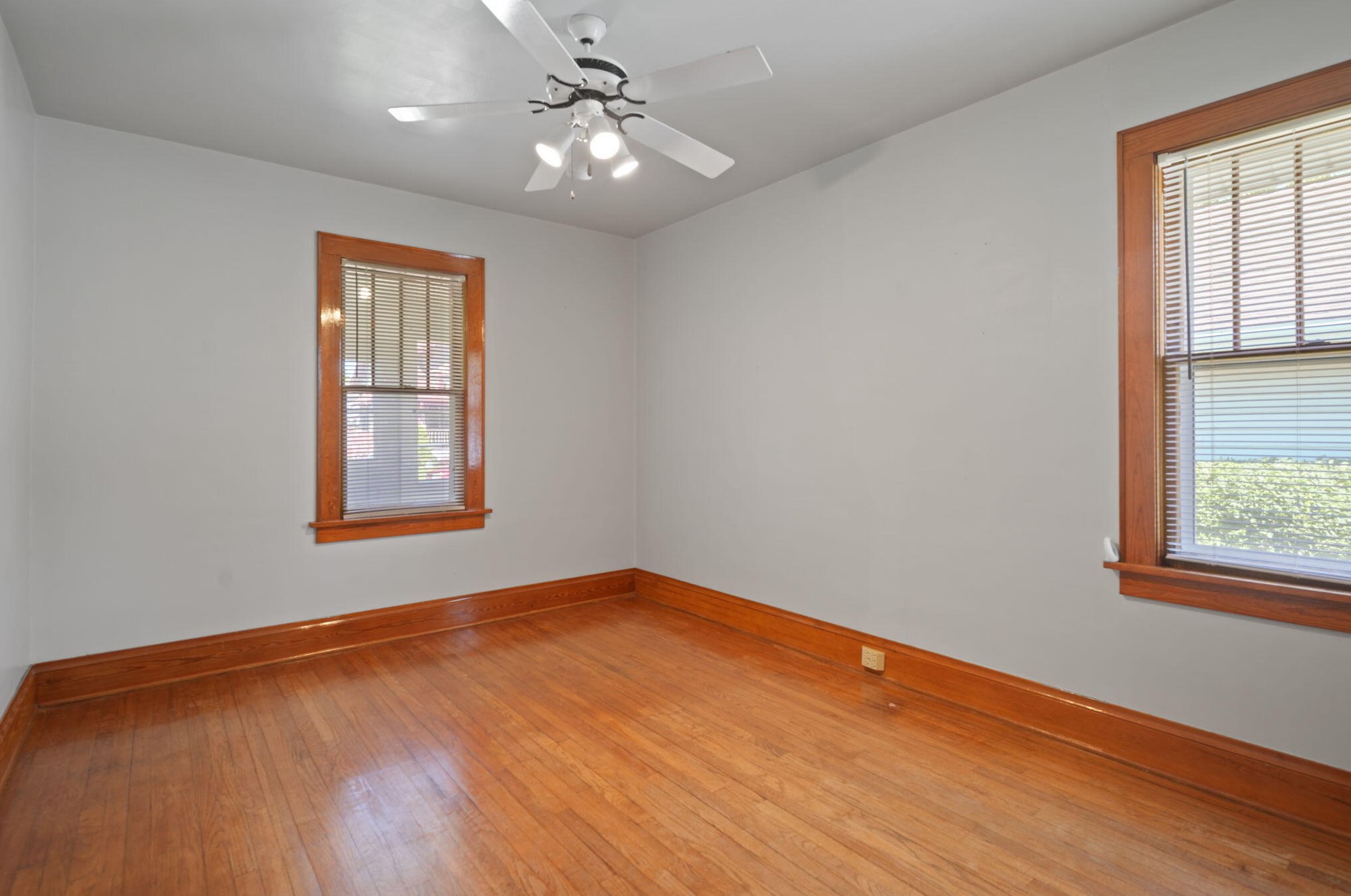 6917 38 Ave, Kenosha WI 53158-4117 exterior