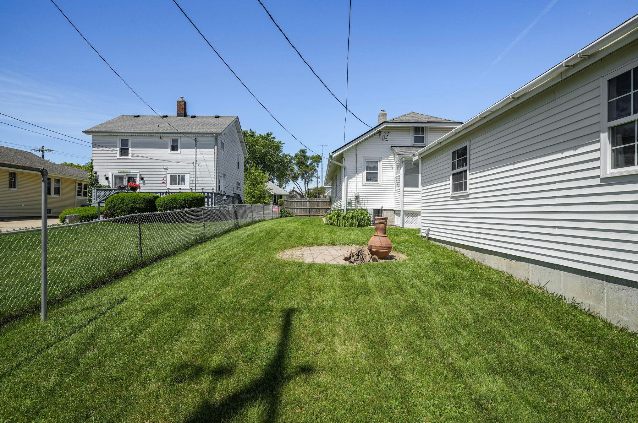 6917 38 Ave, Kenosha WI 53158-4117 exterior