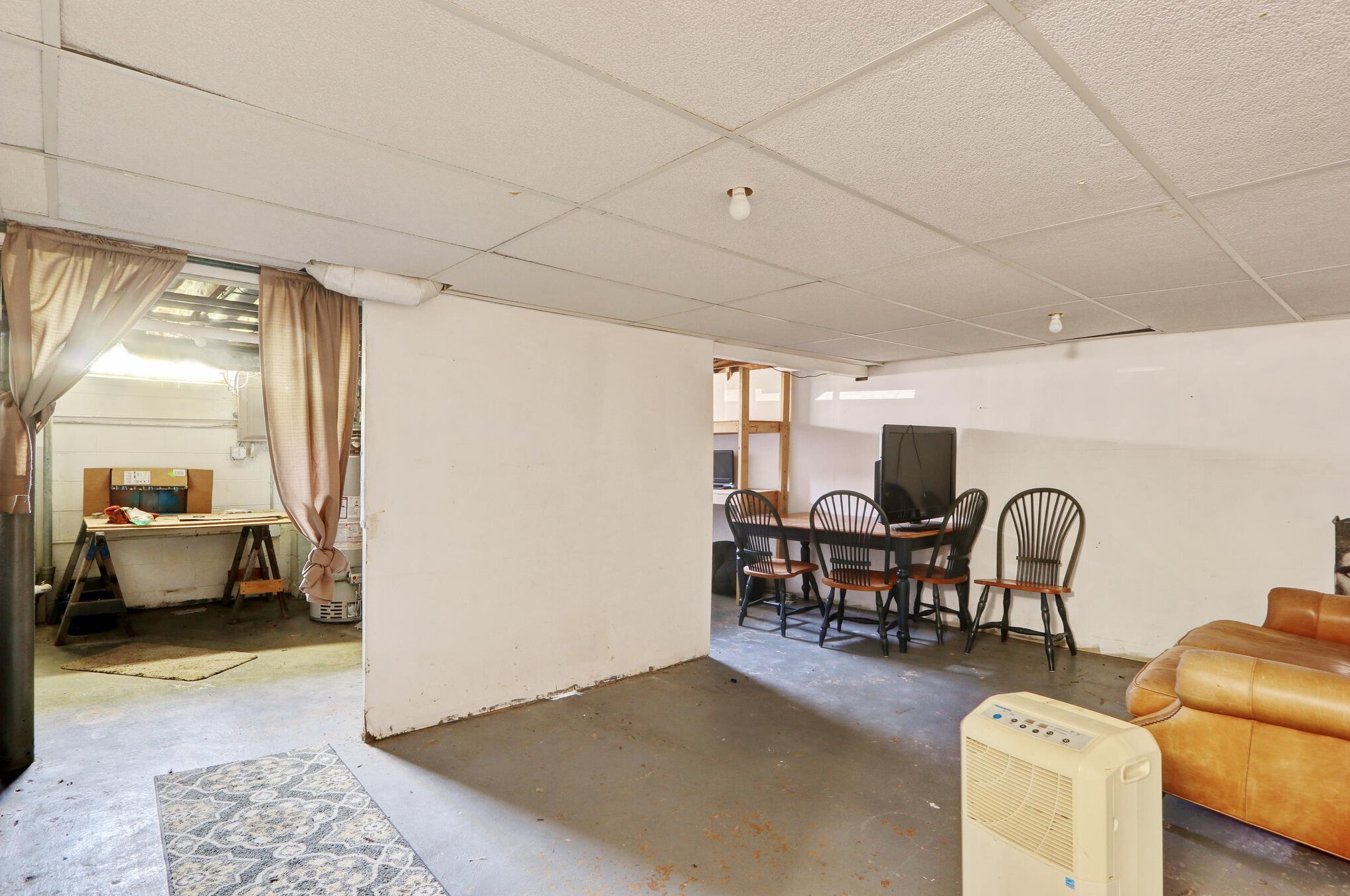 3335 Taylor Ave, Milwaukee WI 53207-2728 exterior