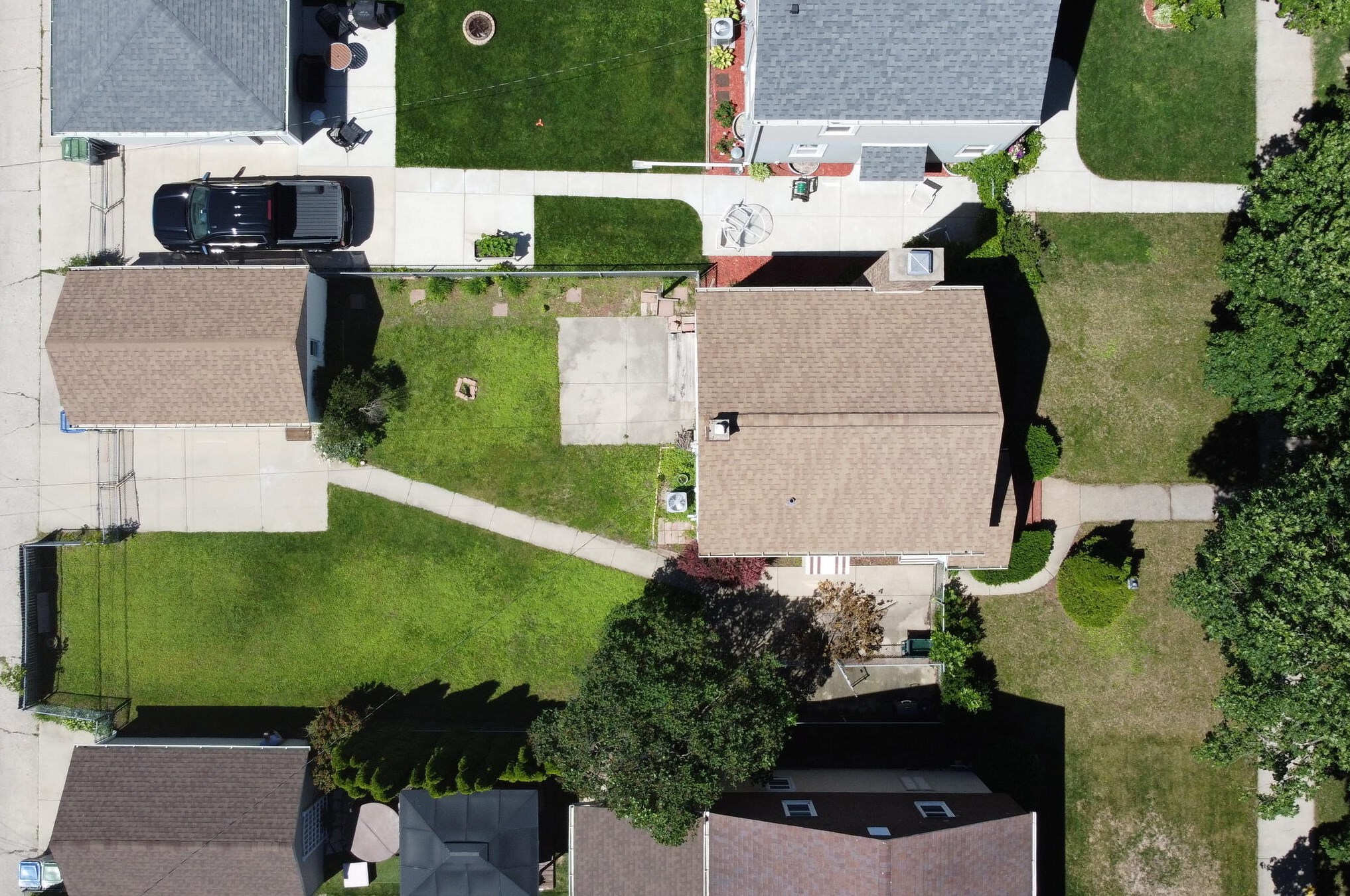 3335 Taylor Ave, Milwaukee WI 53207-2728 exterior