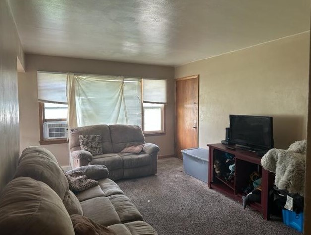 3641 76, Milwaukee WI 53220-1725 exterior