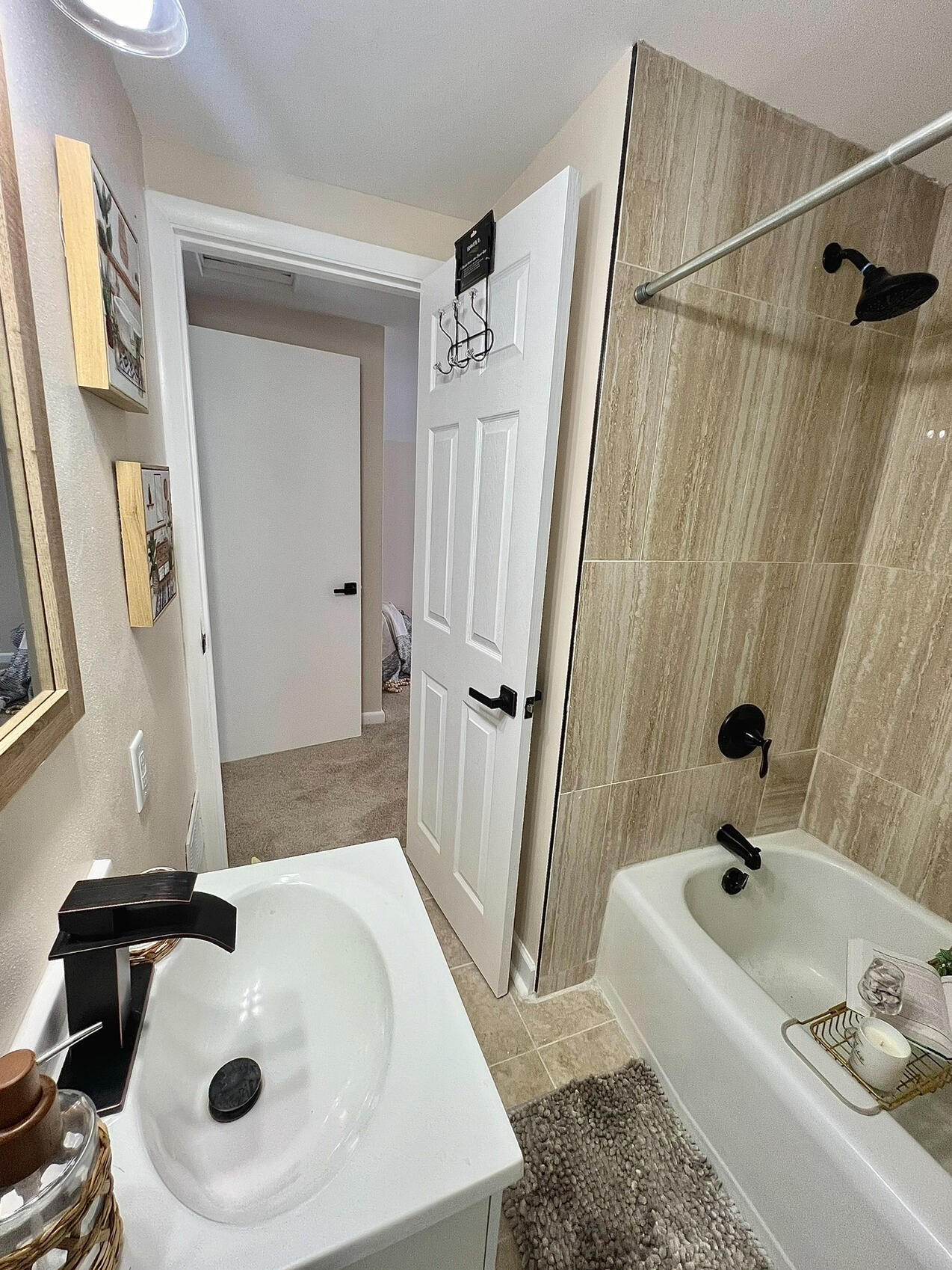 3826 81, Milwaukee WI 53220-1019 exterior