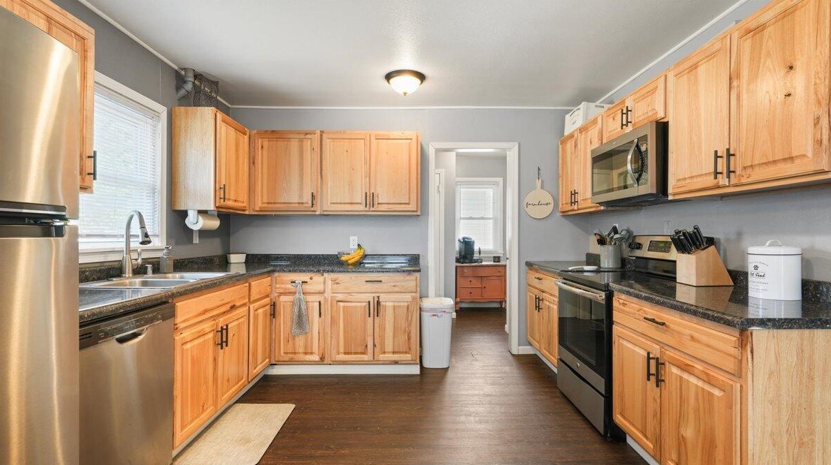 1633 Wood St, La Crosse WI  54603-2240 exterior