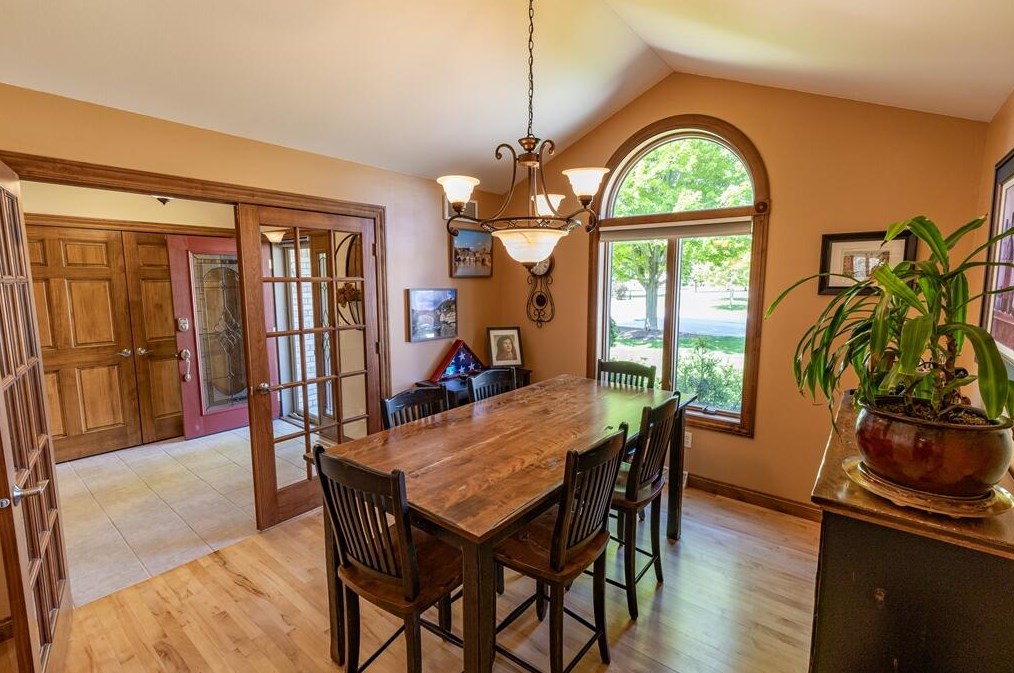 177 Maple Dr, Plymouth WI 53073-4059 exterior