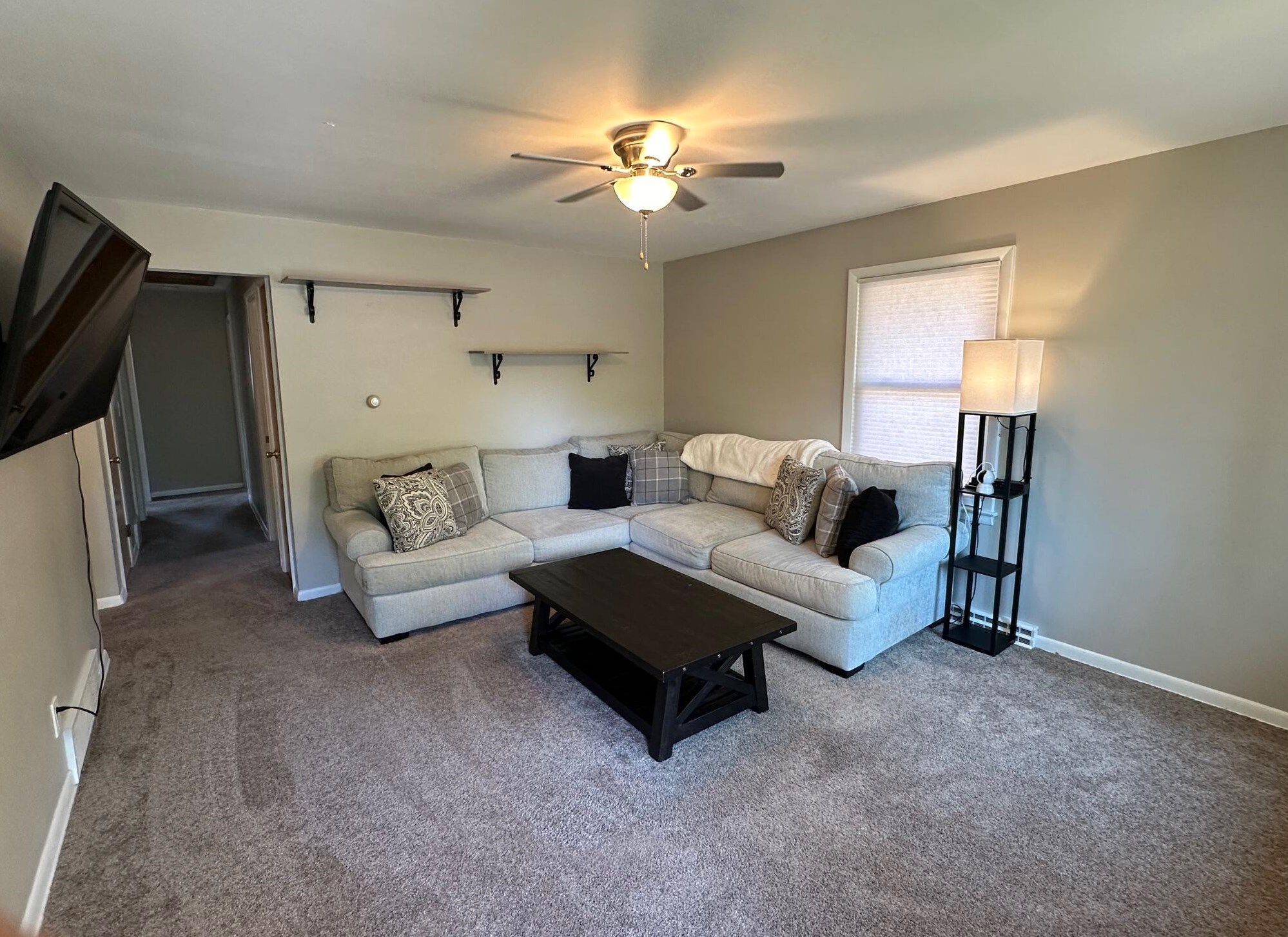 2717 Bottsford Ave, Milwaukee, WI 53221-2124