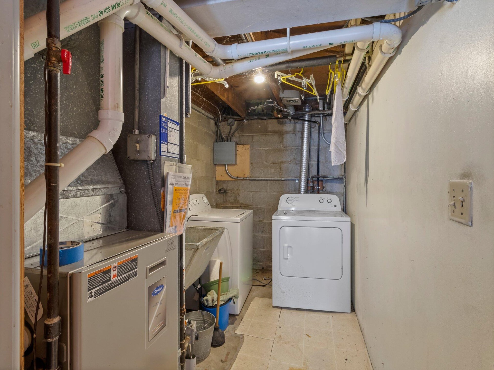 1638 Mayflower Ct, Milwaukee WI 53205-2265 exterior