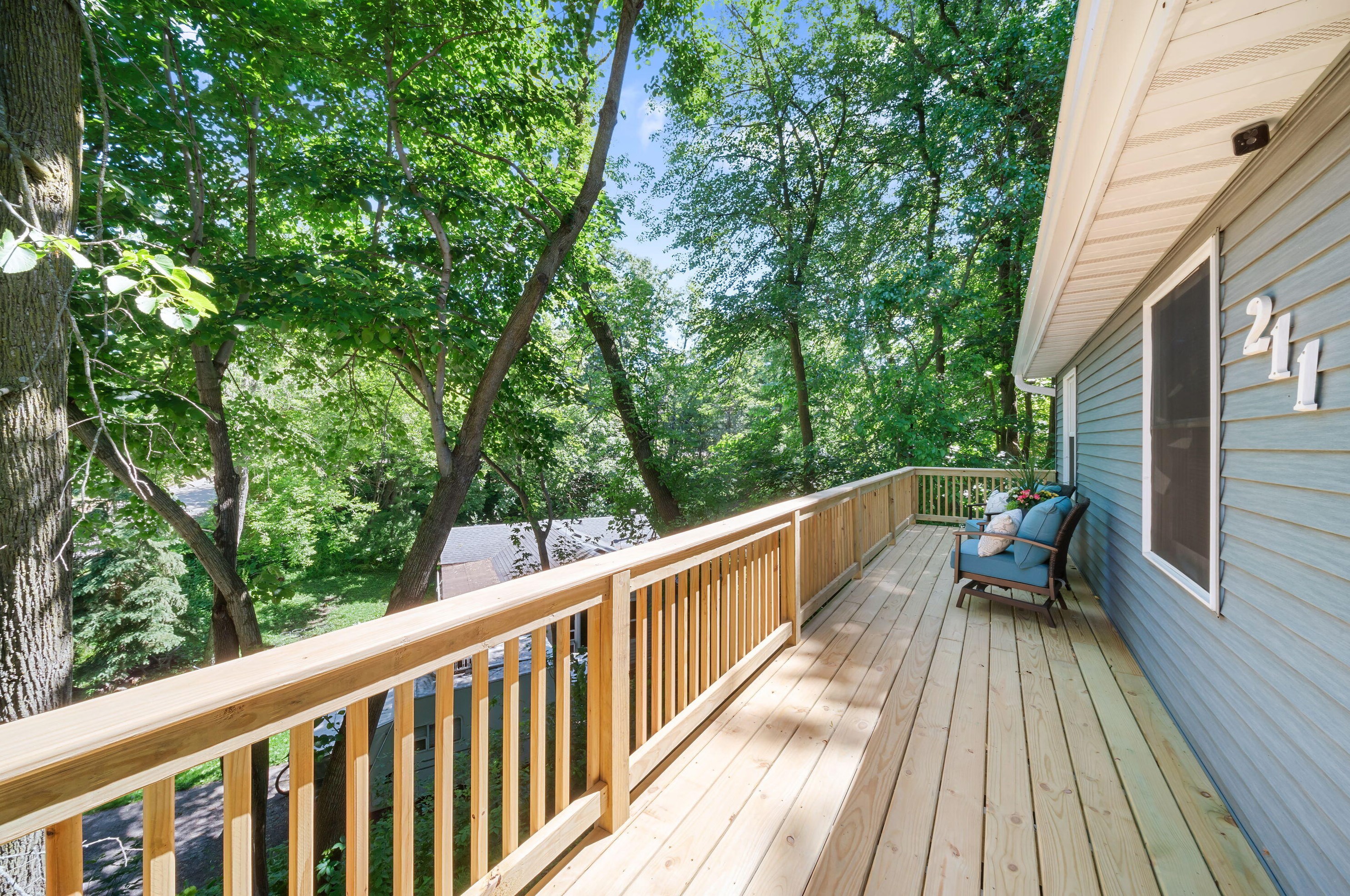 211 Oak Ct, Twin Lakes, WI 53181