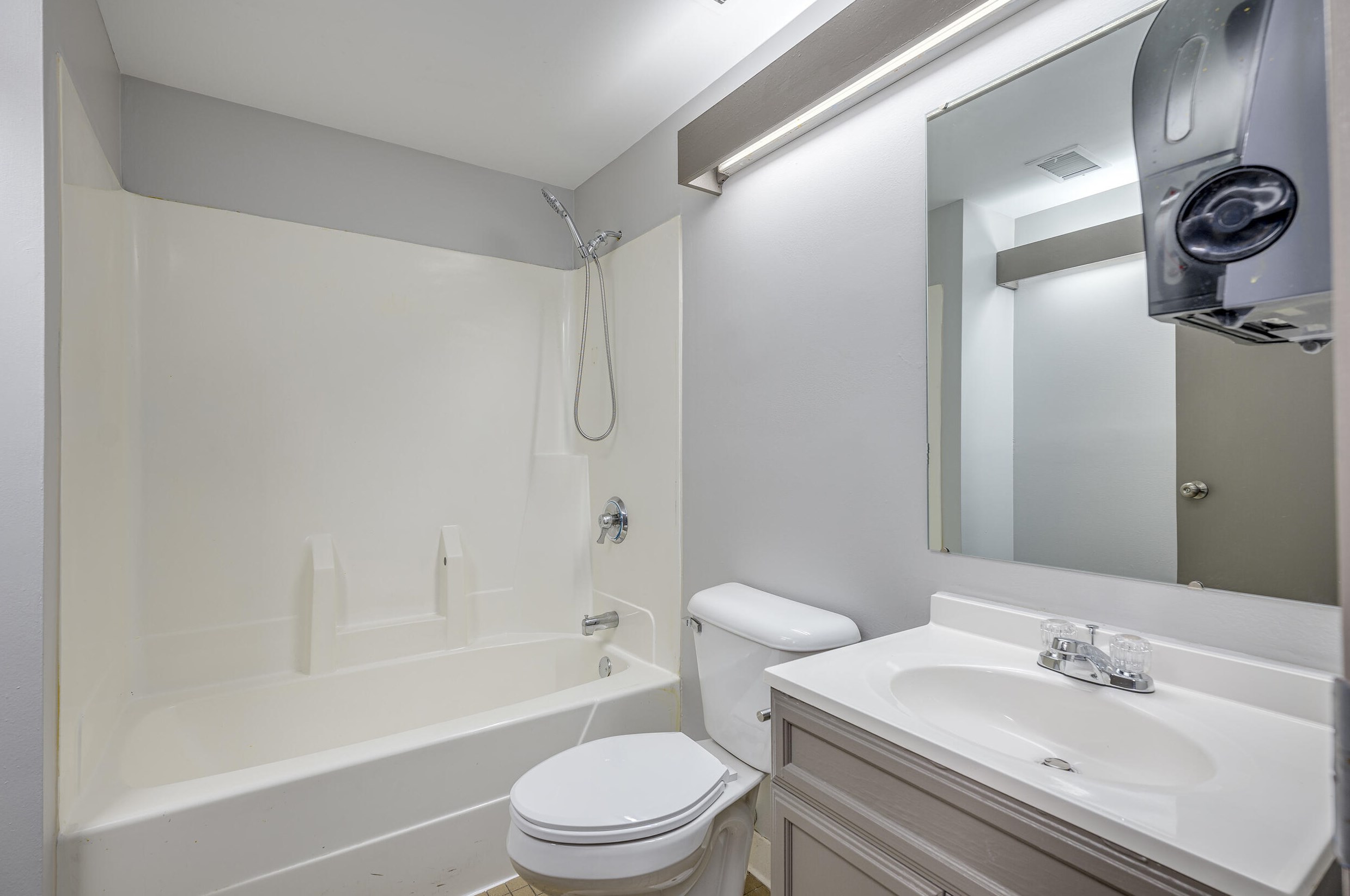 4004 29 Ave, Kenosha WI 53143-5665 exterior