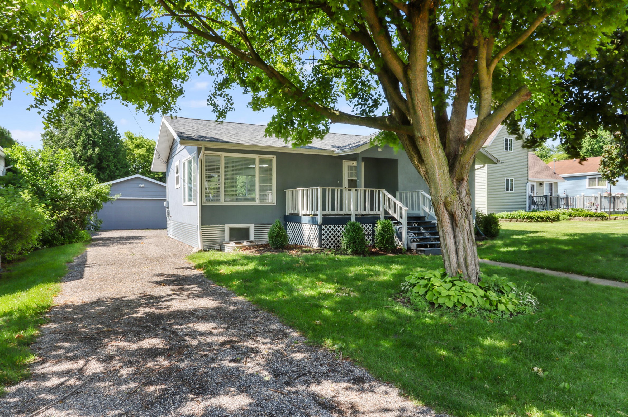 141 Fontana Ave, Fontana, WI 53125