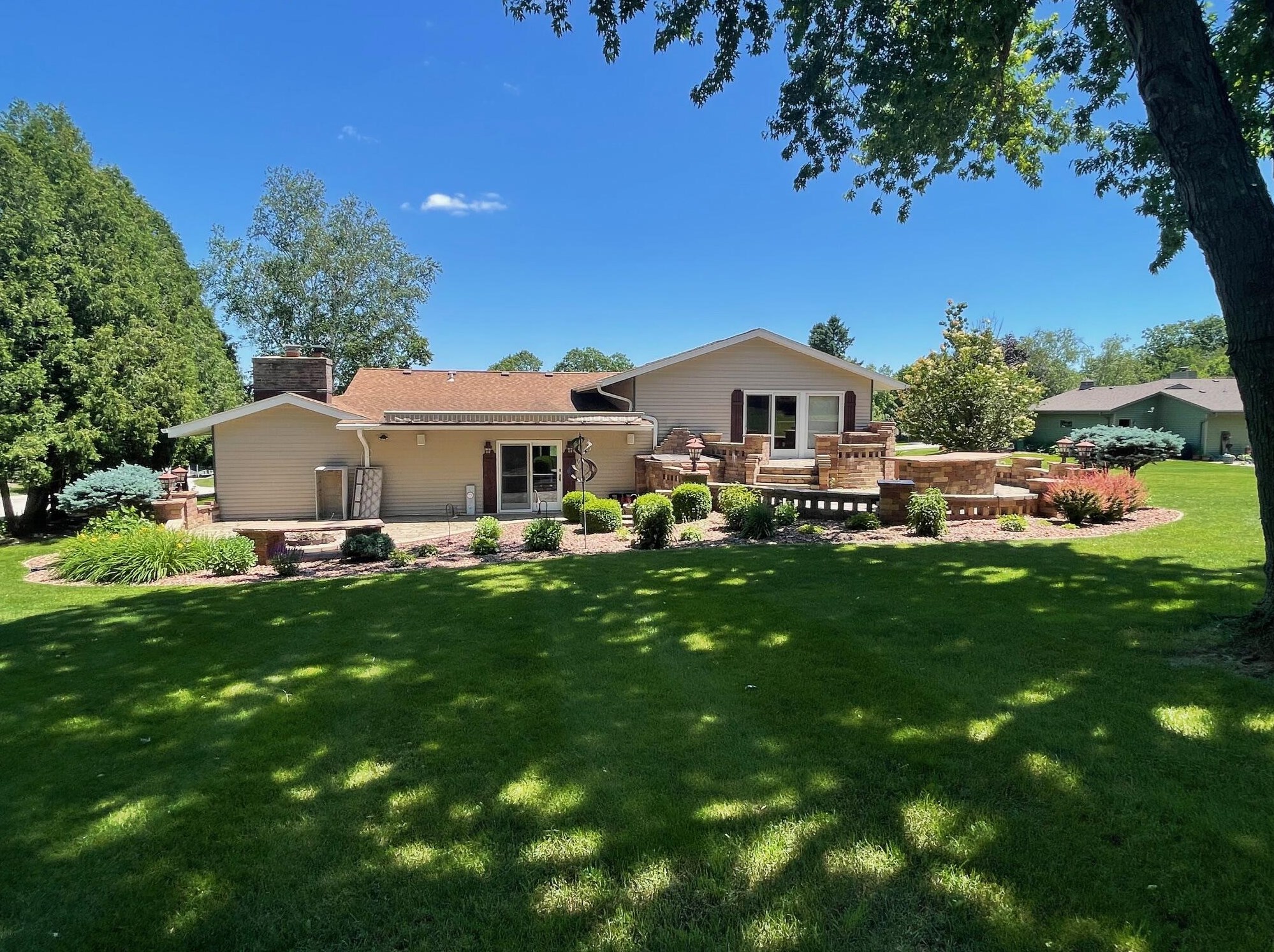 3773 Teri Ln, Hartford, WI 53027