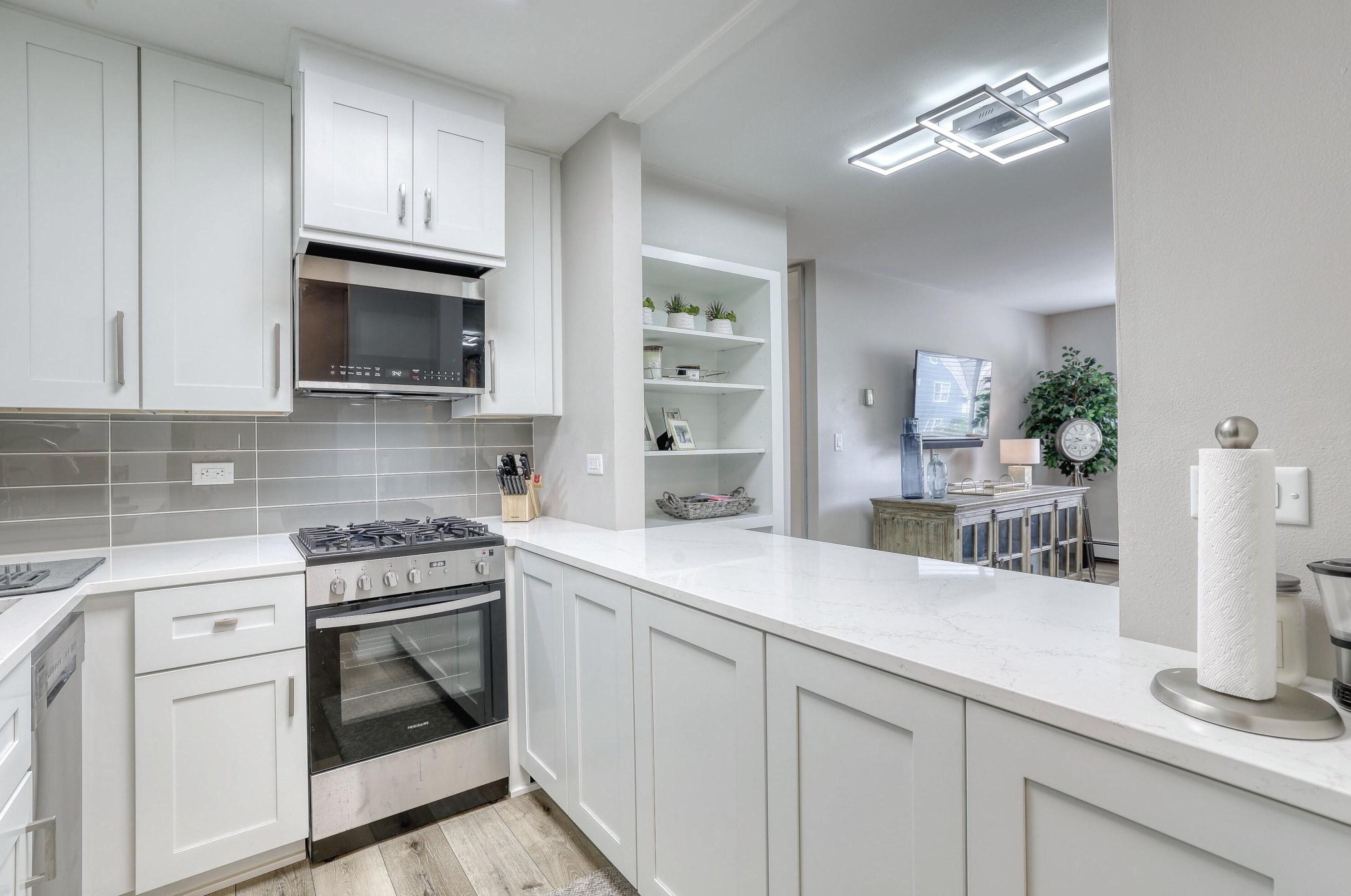 2222 Belleview Pl, Milwaukee WI 53211-4005 exterior