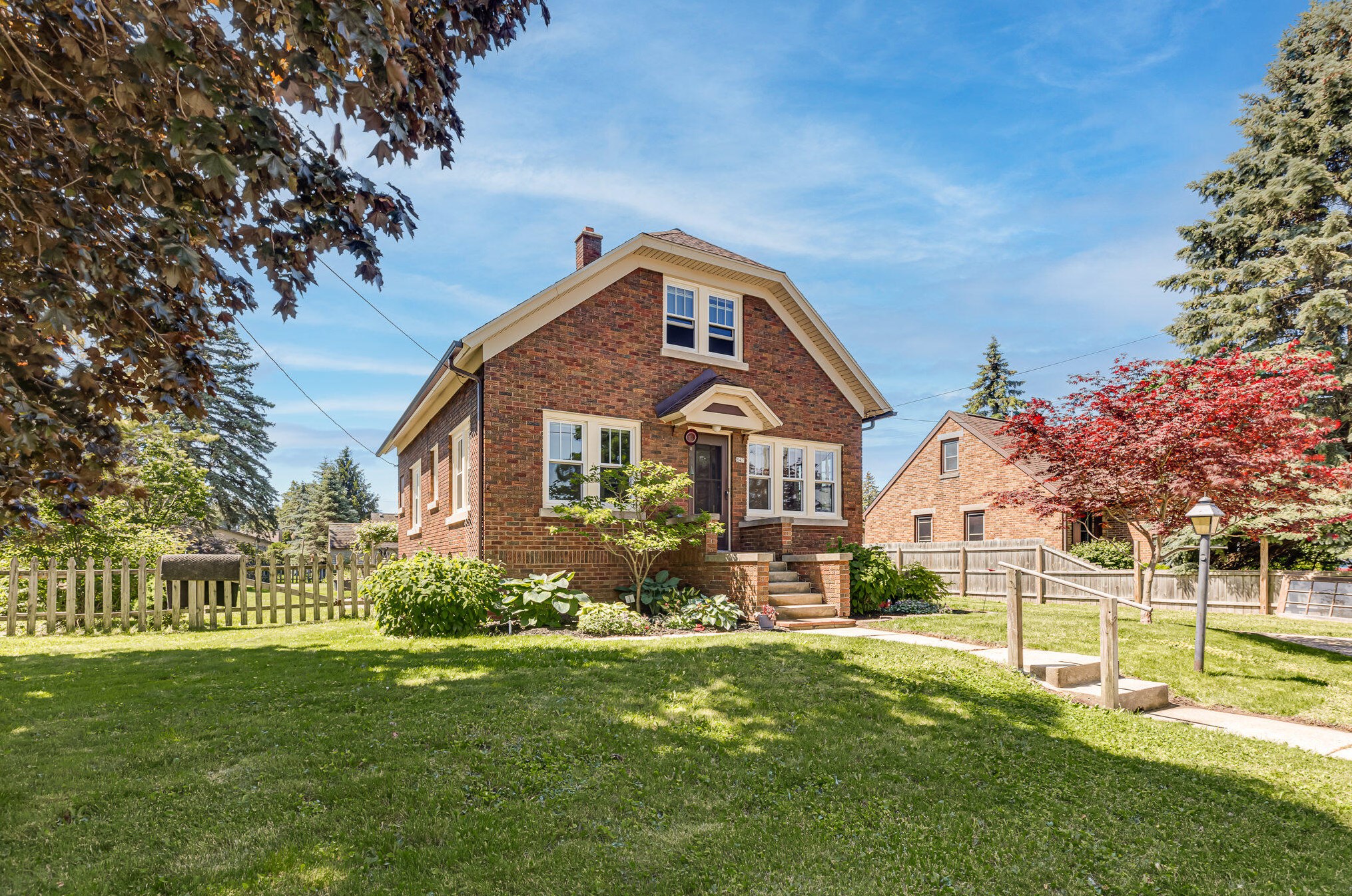 847 Superior Ave, Oostburg, WI 53070